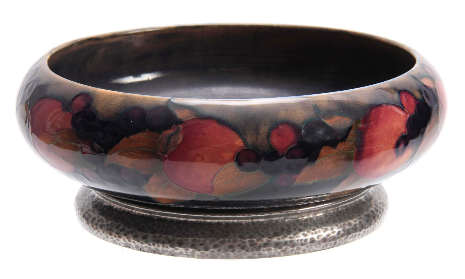 AN EARLY 20th CENTURY MOORCROFT POMEGRANATE PATTER (1 of 1)