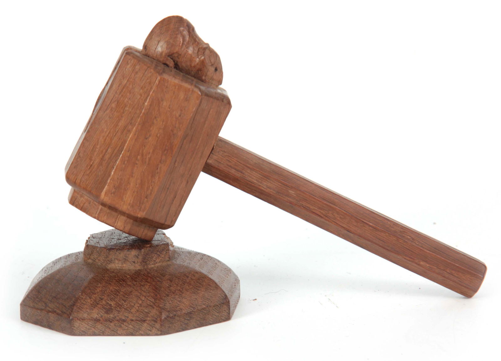AN UNUSUAL ROBERT 'MOUSEMAN' THOMPSON GAVEL ON ST: AN UNUSUAL ROBERT 'MOUSEMAN' THOMPSON GAVEL ON STAND with signature mouse to the top and constructed of octagonal form 18cm wide 9cm high