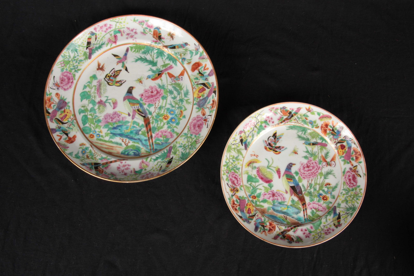 TWO FINE 19TH CENTURY CHINESE FAMILLE VERTE PORCELAIN (1 of 1)