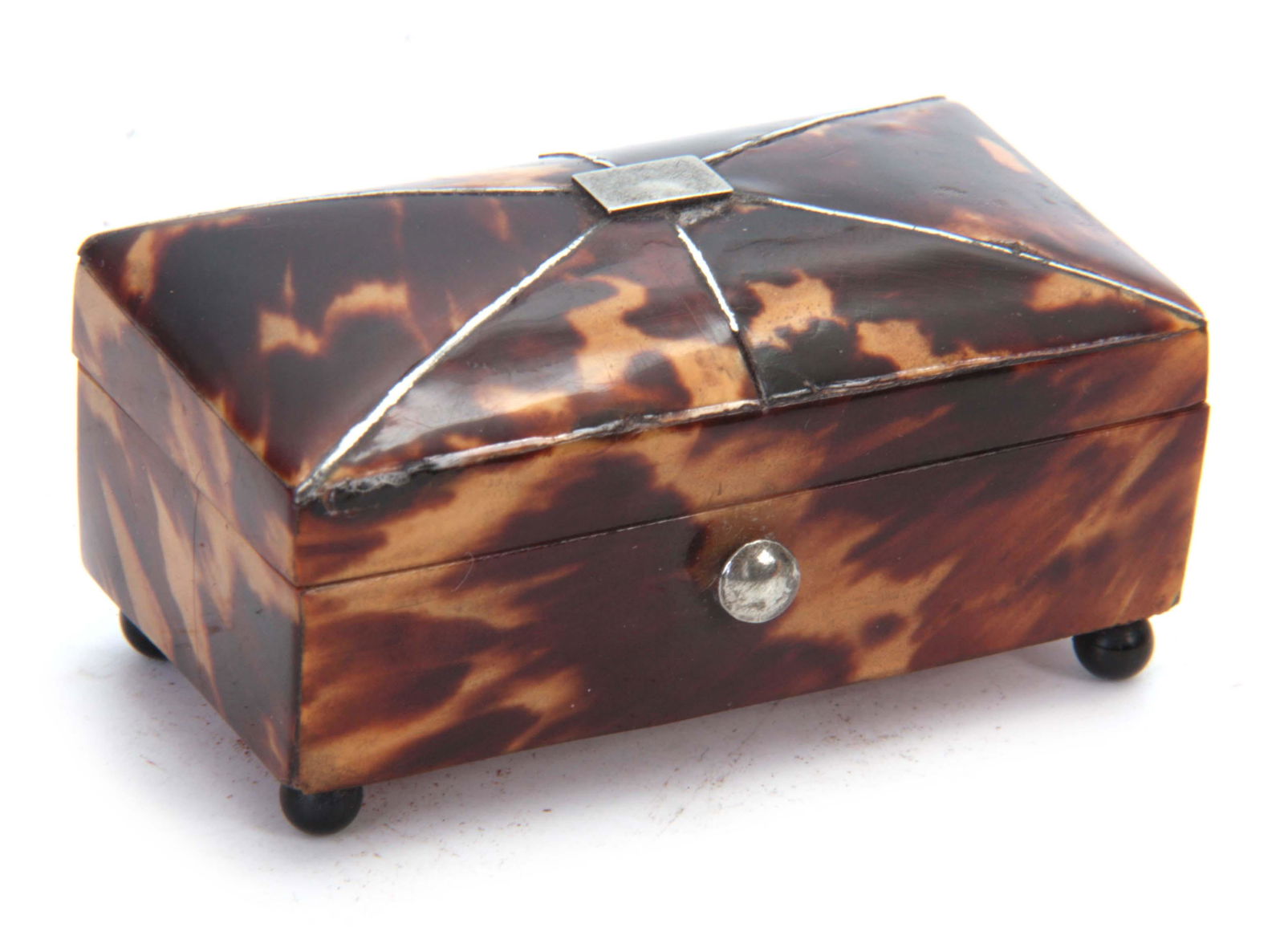 A REGENCY TORTOISESHELL AND SILVER INLAID RING BOX (1 of 1)