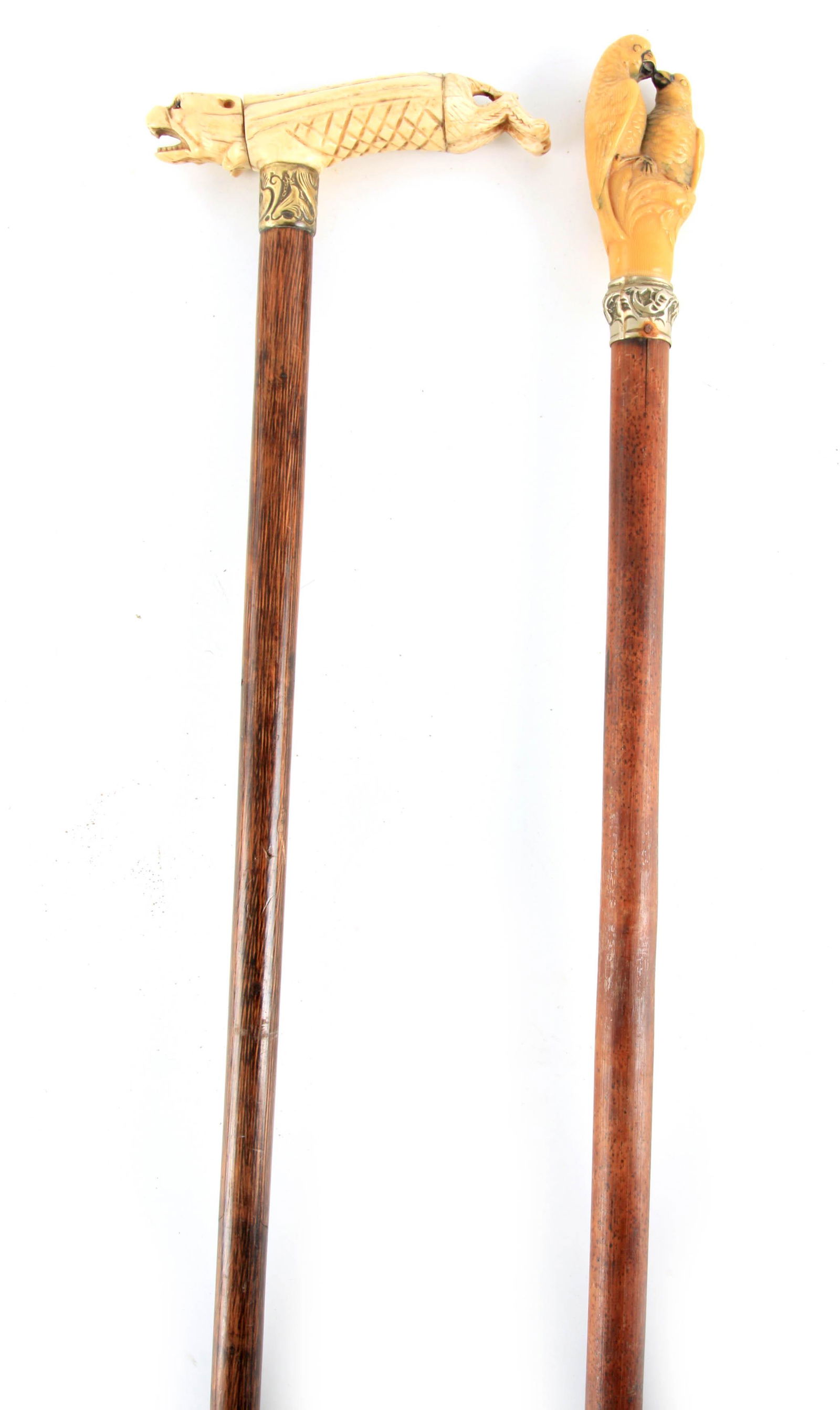 A 19TH CENTURY CARVED WALKING STICK with carved dog (1 of 1)