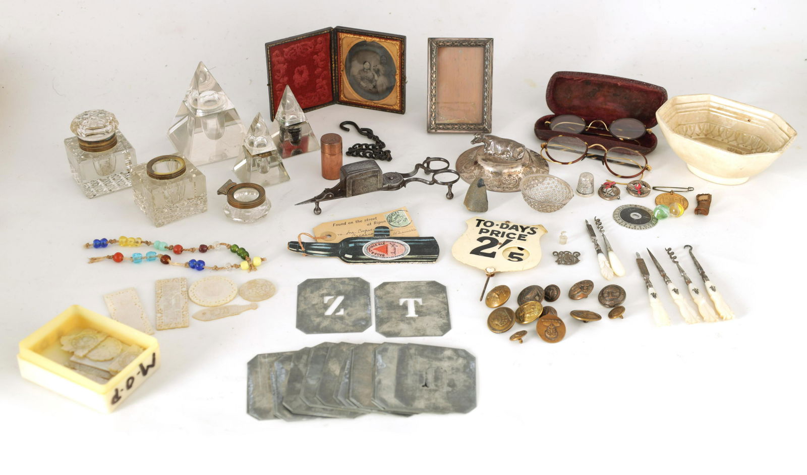 A GROUPED ASSORTMENT OF OBJECTS including glass in (1 of 1)
