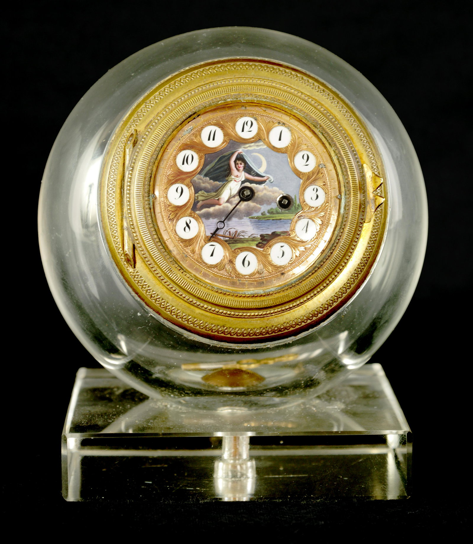 A LATE 19TH CENTURY FRENCH GLASS DESK CLOCK (1 of 8)