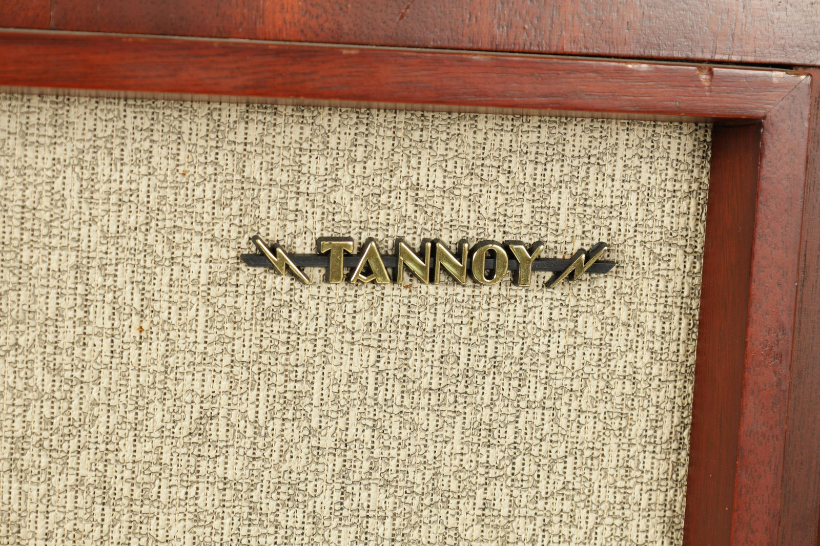 A LARGE PAIR OF FLOOR STANDING TANNOY CORNER SPEAKERS (1 of 7)