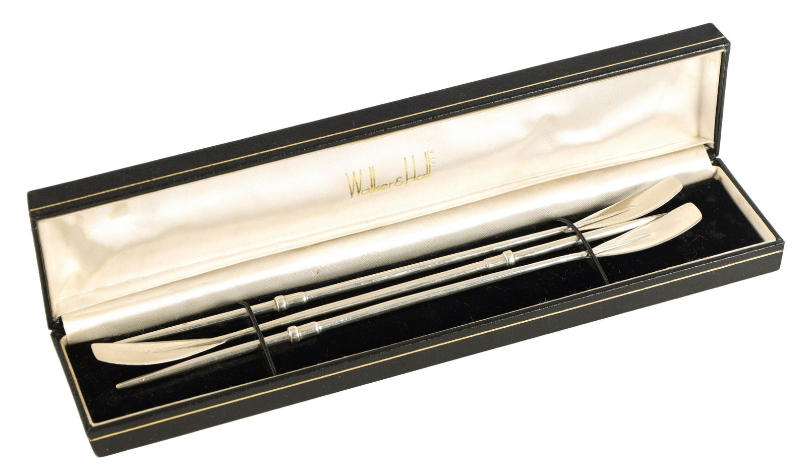 A CASED SET OF THREE SILVER COCKTAIL STIRERS (1 of 6)