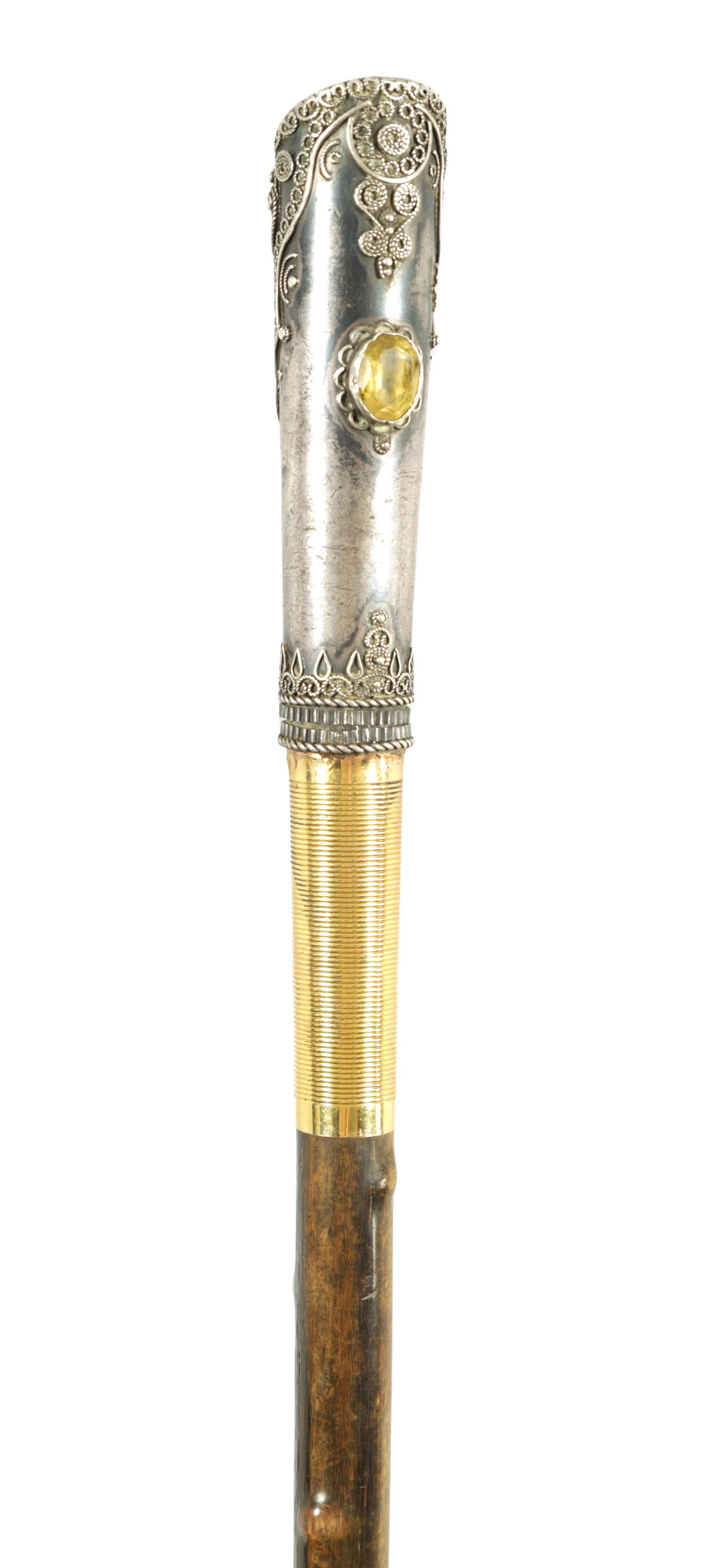 AN EARLY 20TH CENTURY RHINOCEROS HORN SWAGGER STICK (1 of 8)