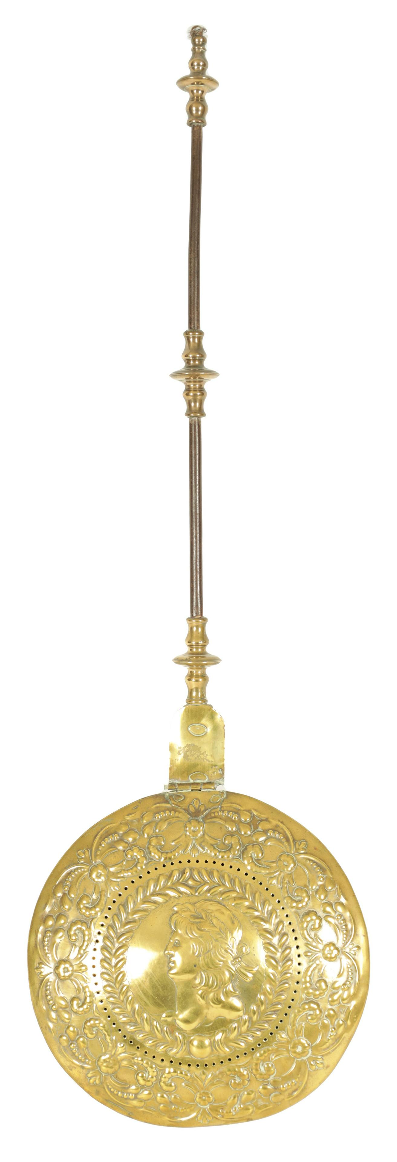 A GOOD 17TH CENTURY BRASS AND IRON DUTCH BED WARMING PAN (1 of 9)