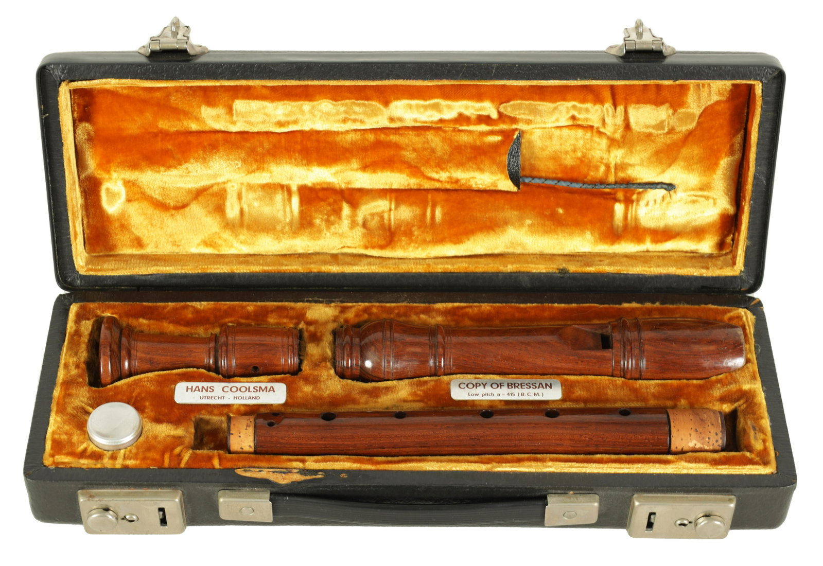 A CASED HANS COOLSMA BRESSAN RECORDER: A CASED HANS COOLSMA BRESSAN RECORDER, low pitch, made from palisander rosewood. (47.4cm overall)