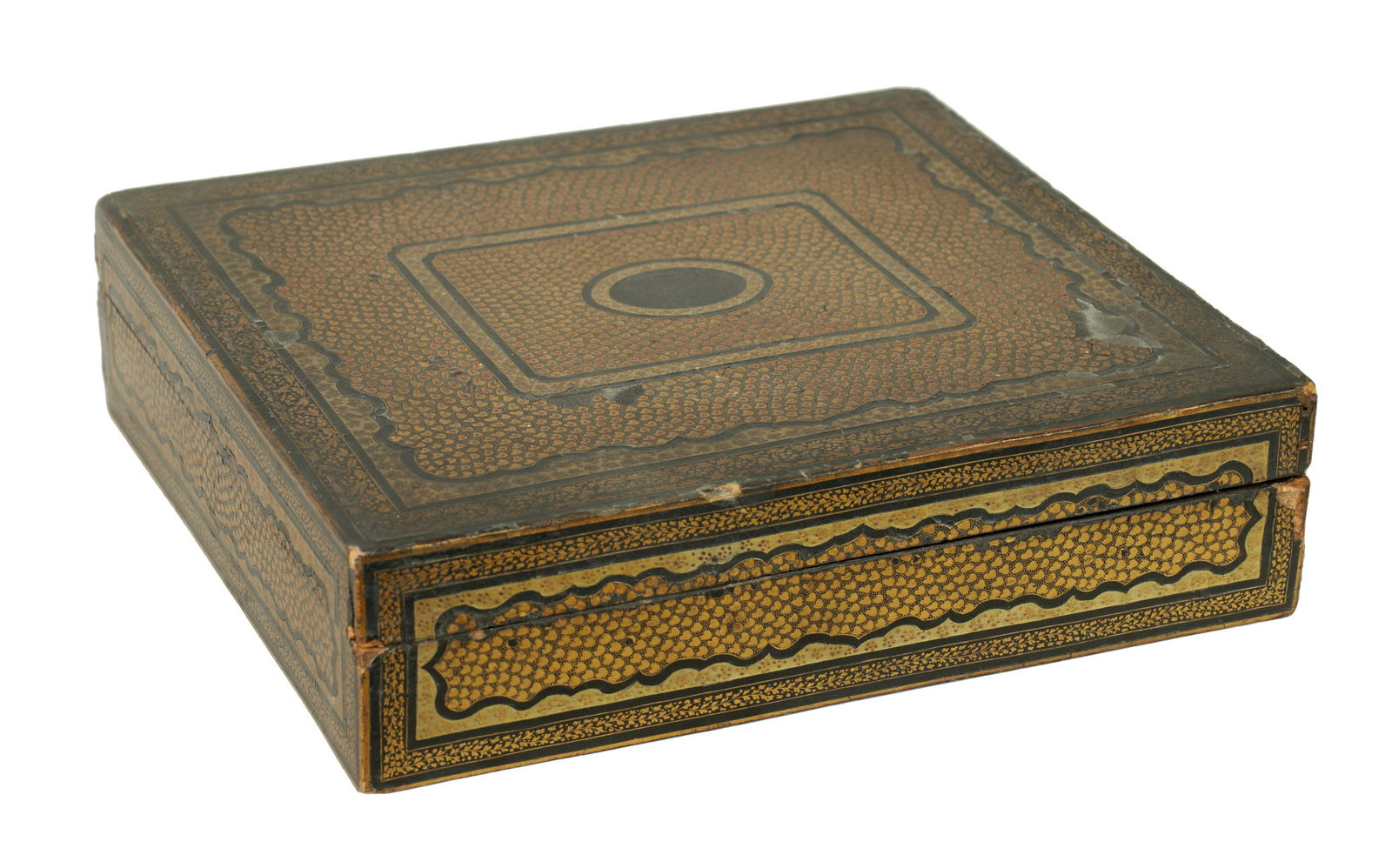 A LATE 19TH CENTURY CHINESE BLACK LACQUERWORK GAMES BOX (1 of 10)