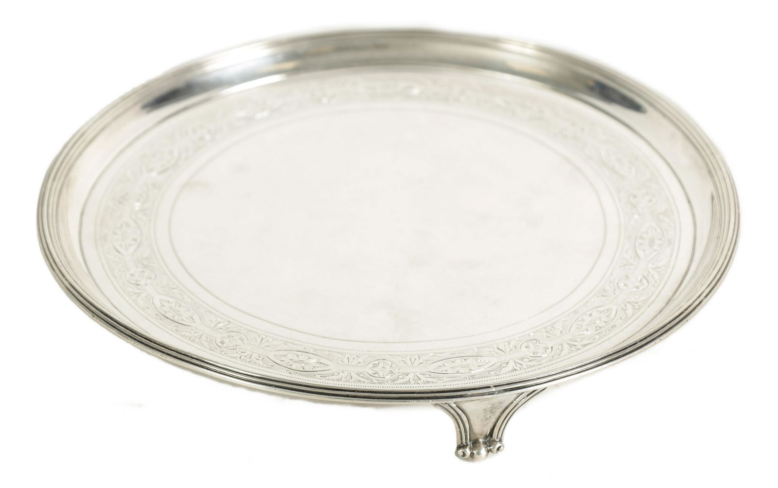 A GEORGE III SILVER SALVER (1 of 7)