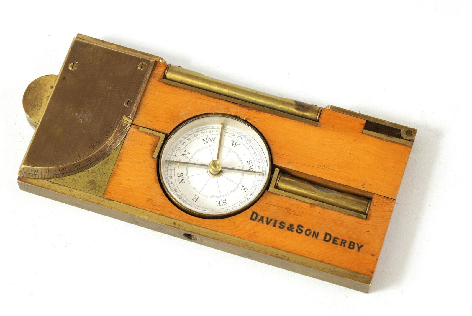 A GOOD QUALITY LARGE BOXWOOD AND BRASS INCLINOMETER LEVEL BY DAVIS & SON. DERBY (1 of 3)