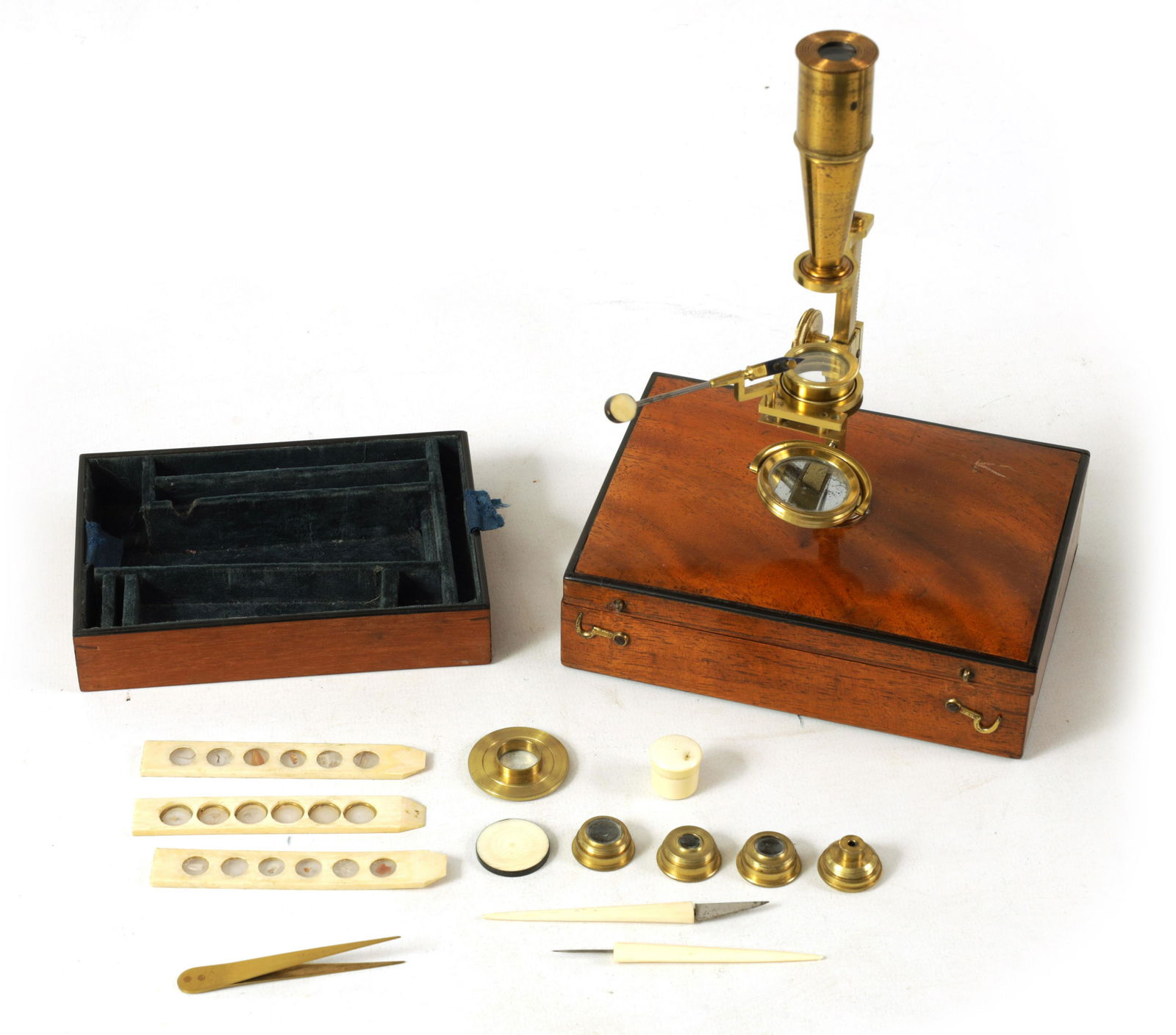 WATKINS & HILL, CHARING CROSS, LONDON. AN EARLY 19TH CENTURY TRAVELLING MICROSCOPE (1 of 8)