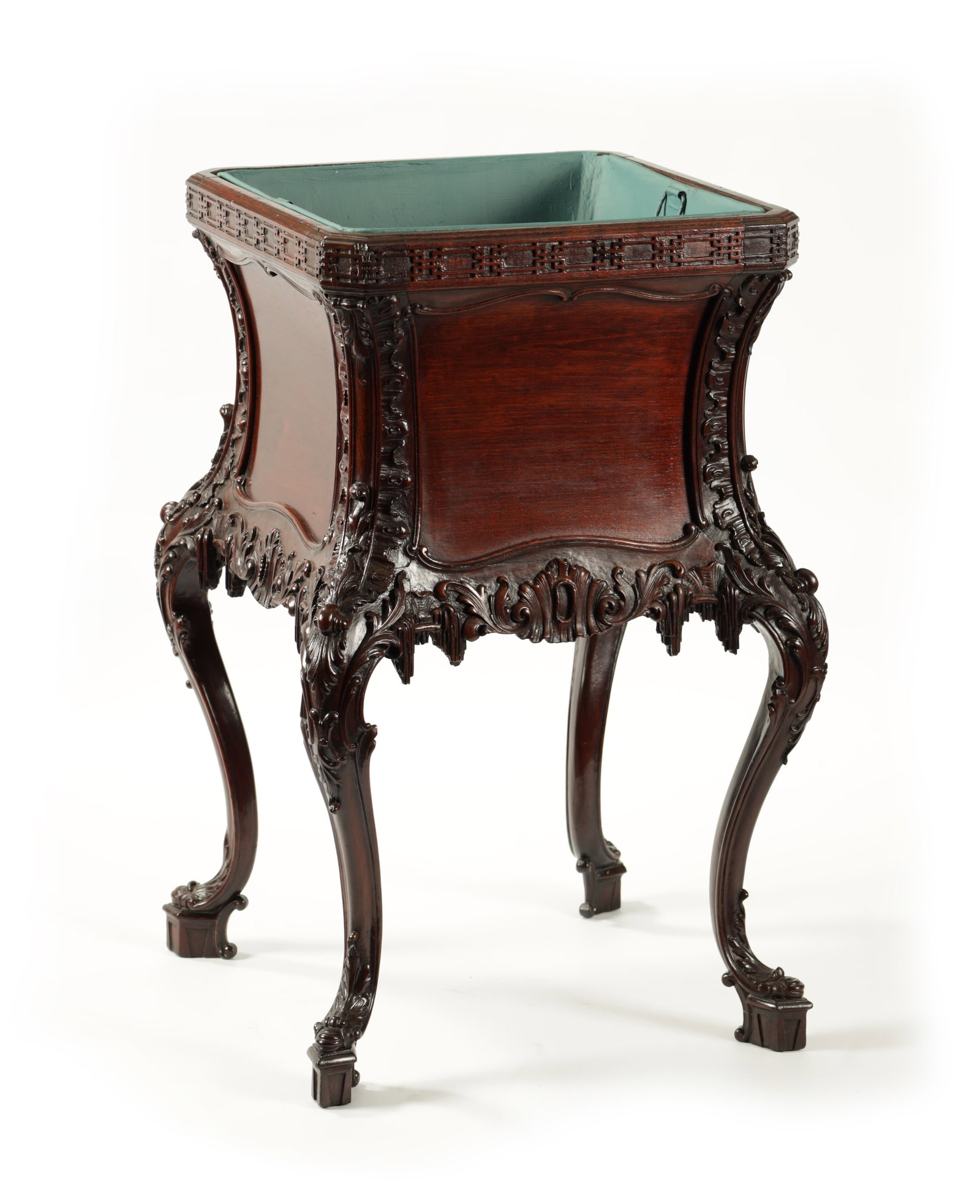 A 19TH CENTURY CHIPPENDALE STYLE MAHOGANY JARDINIERE STAND (1 of 6)