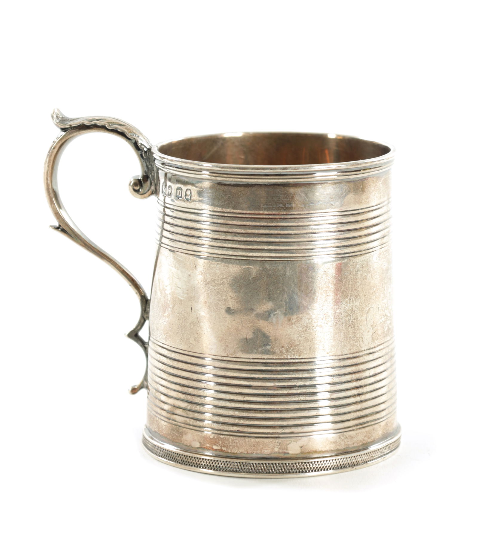 A VICTORIAN SILVER CHRISTENING MUG (1 of 5)