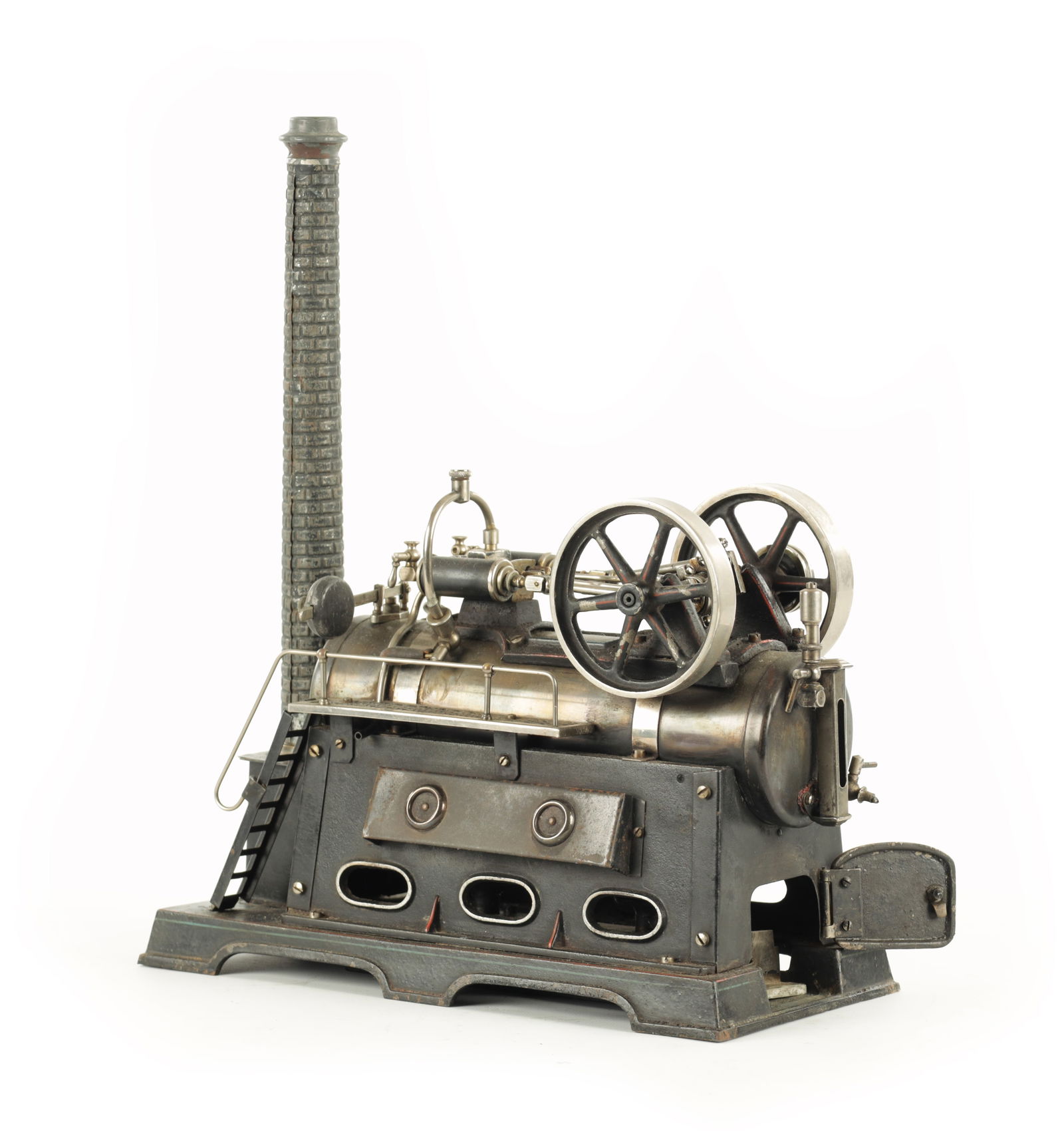 A 1930'S GERMAN LIVE STEAM ENGINE (1 of 6)