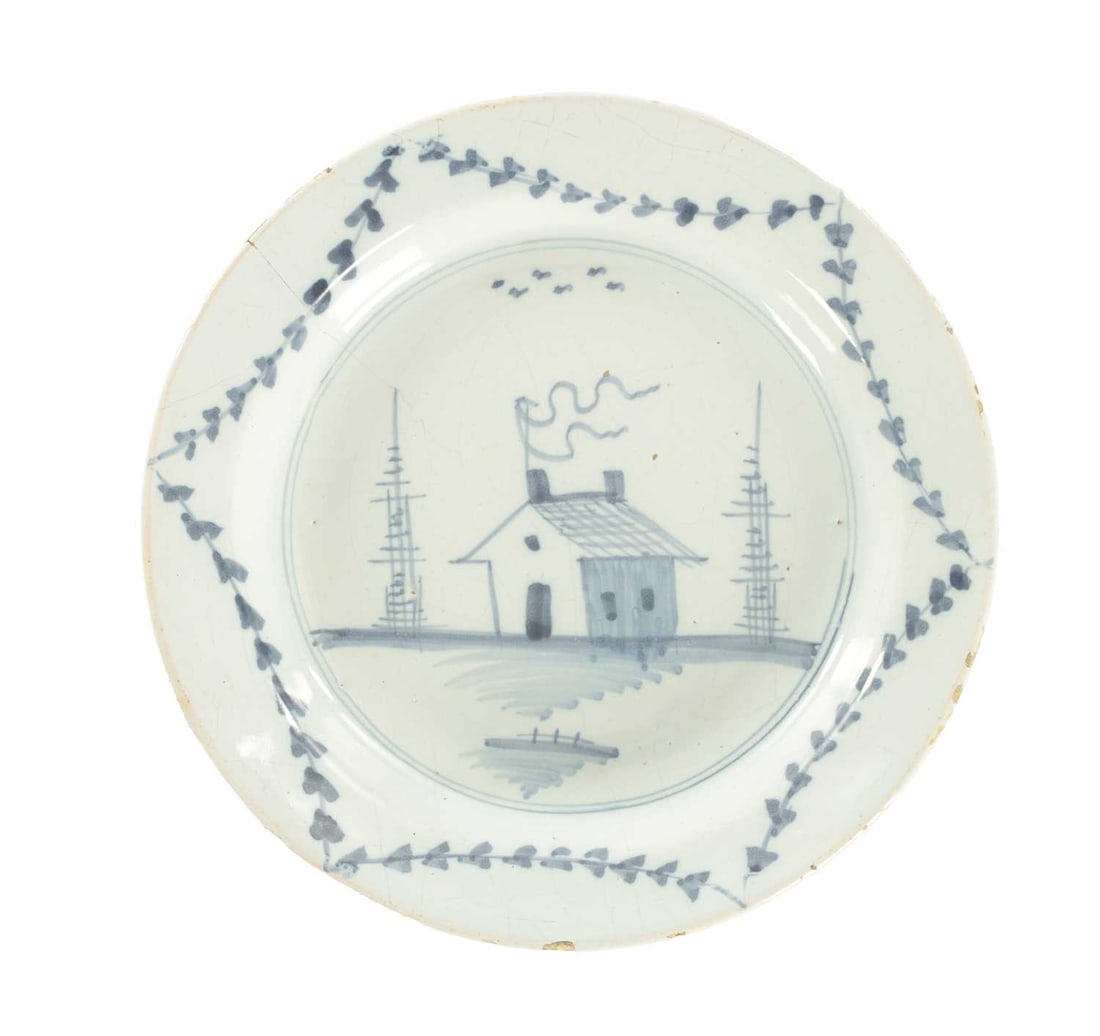 AN 18TH CENTURY BLUE AND WHITE DELFT SHALLOW DISH (1 of 5)