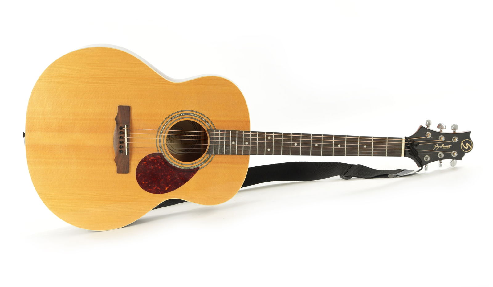 A SAMICH GREG BENNETT J-2 ACOUSTIC GUITAR: A SAMICH GREG BENNETT J-2 ACOUSTIC GUITAR with a spruce top and rosewood back. (107.5cm long)