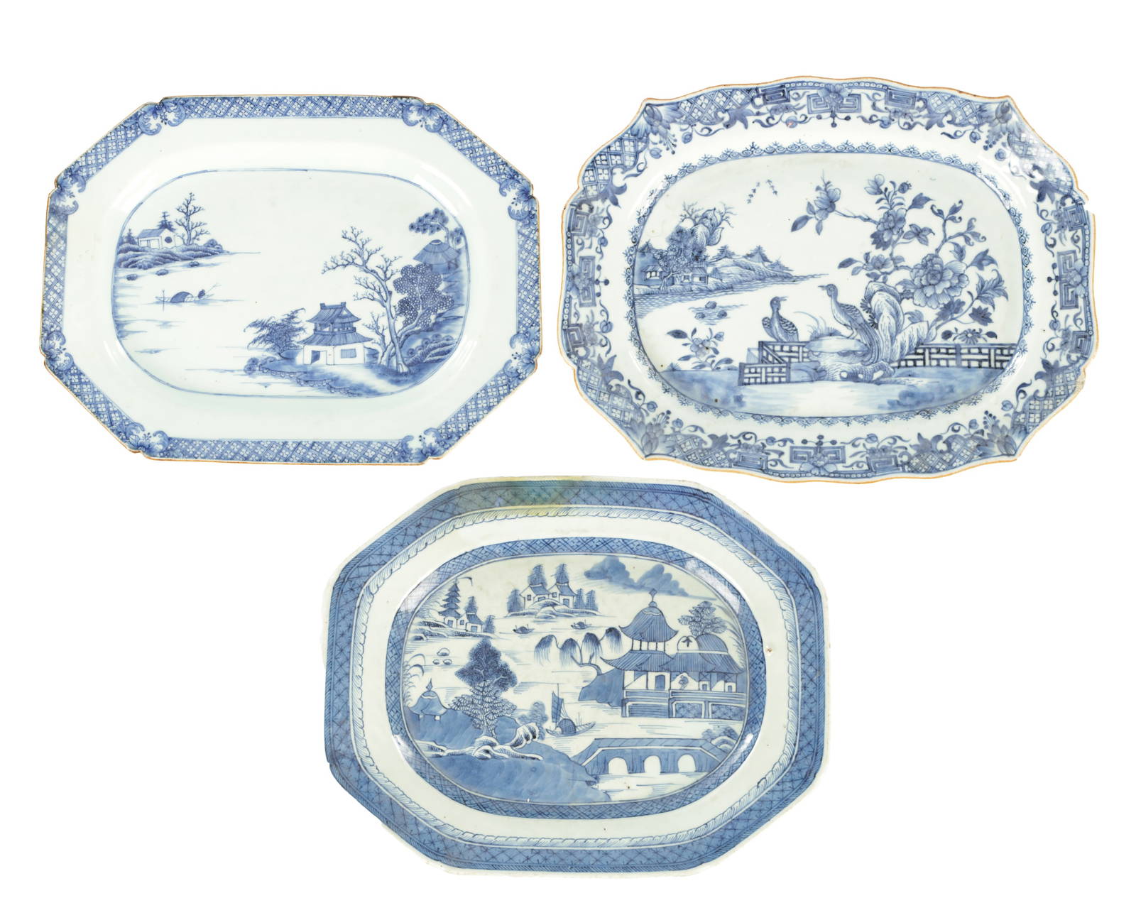 THREE 18TH CENTURY CHINESE BLUE AND WHITE MEAT PLATES