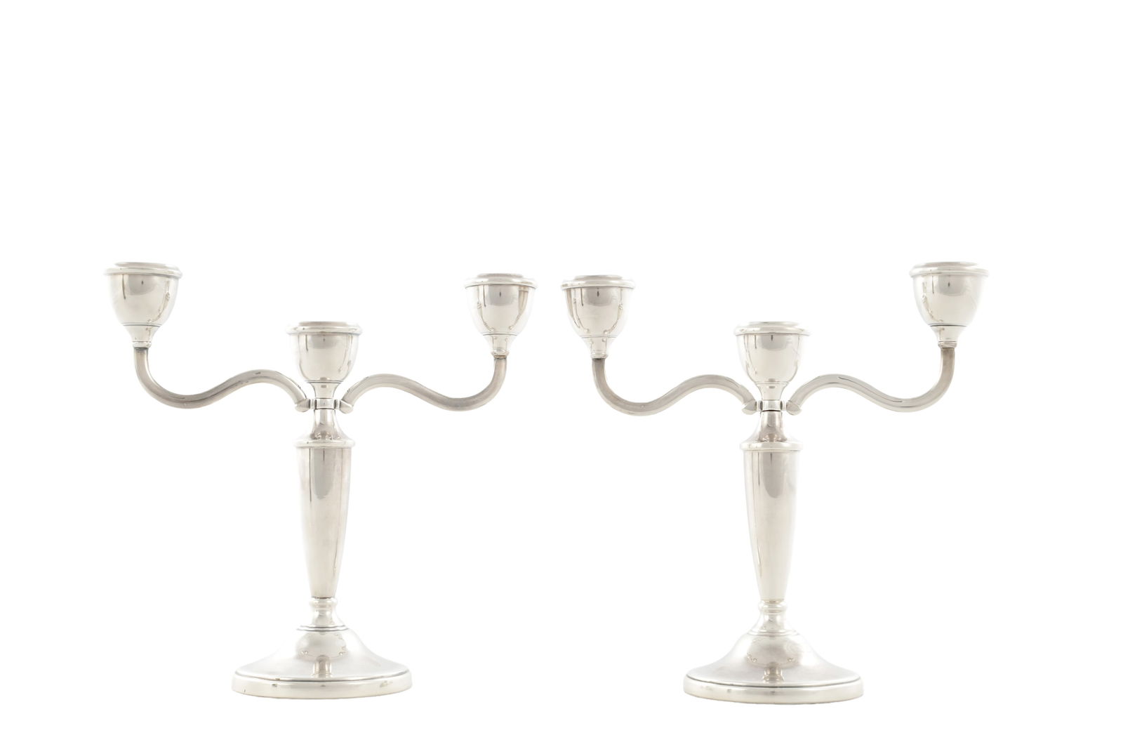 A PAIR OF GEORGE V SILVER THREE BRANCH CANDELABRA: A PAIR OF GEORGE V SILVER THREE BRANCH CANDELABRA by William Adams Ltd Birmingham 1924, App 702g total weight (21cm high 21cm wide)