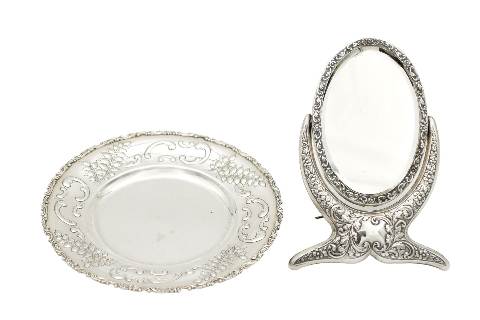 TWO PIECES OF EARLY 20TH CENTURY ENGLISH SILVER (1 of 6)