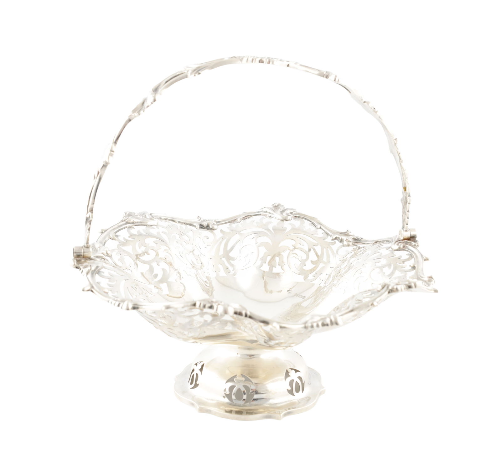 AN EDWARDIAN PIERCED SILVER FRUIT BASKET (1 of 8)