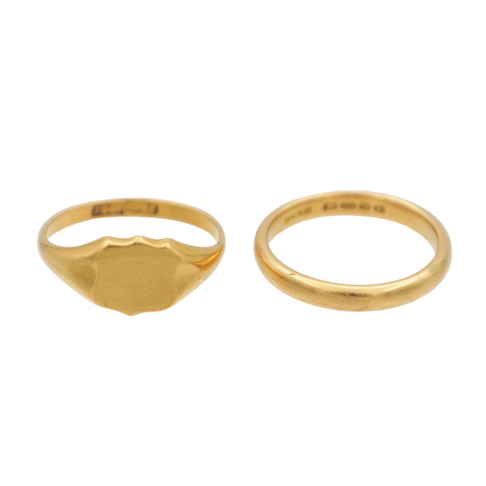 A 22CT HALLMARKED YELLOW GOLD WEDDING BAND AND A 22CT GOLD SIGNET RING (1 of 4)