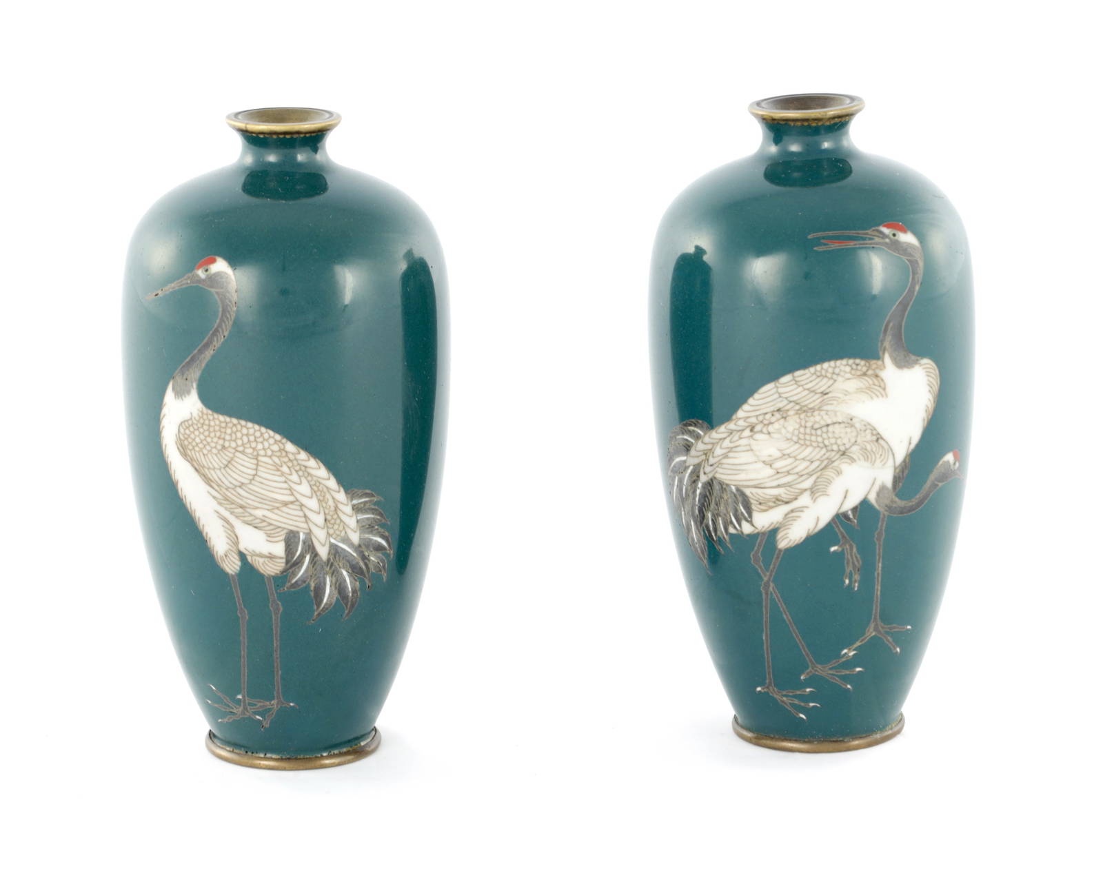 A PAIR OF SMALL JAPANESE MEIJI PERIOD CLOISONNÉ VASES