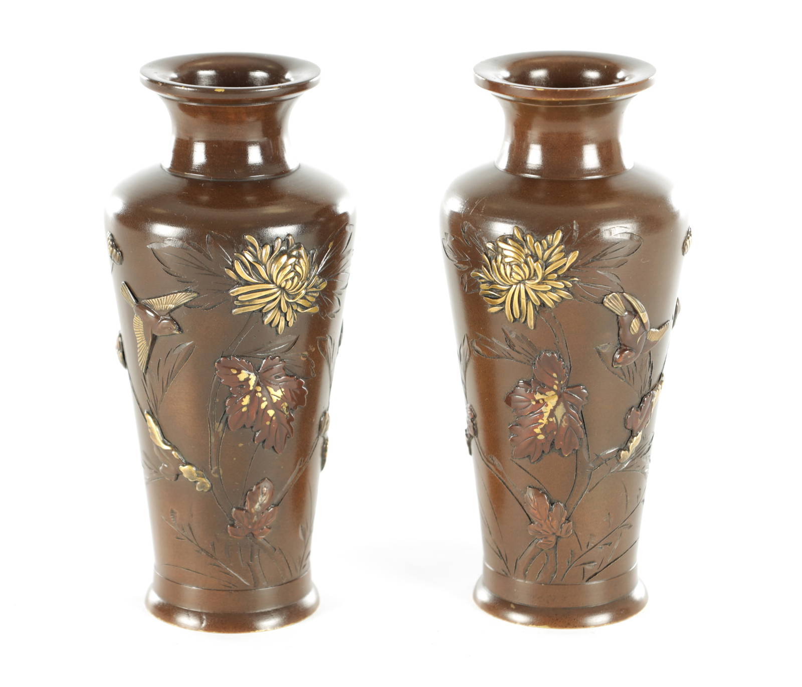 A SMALL PAIR OF JAPANESE MEIJI PERIOD BRONZE AND MIXED METAL CABINET VASES