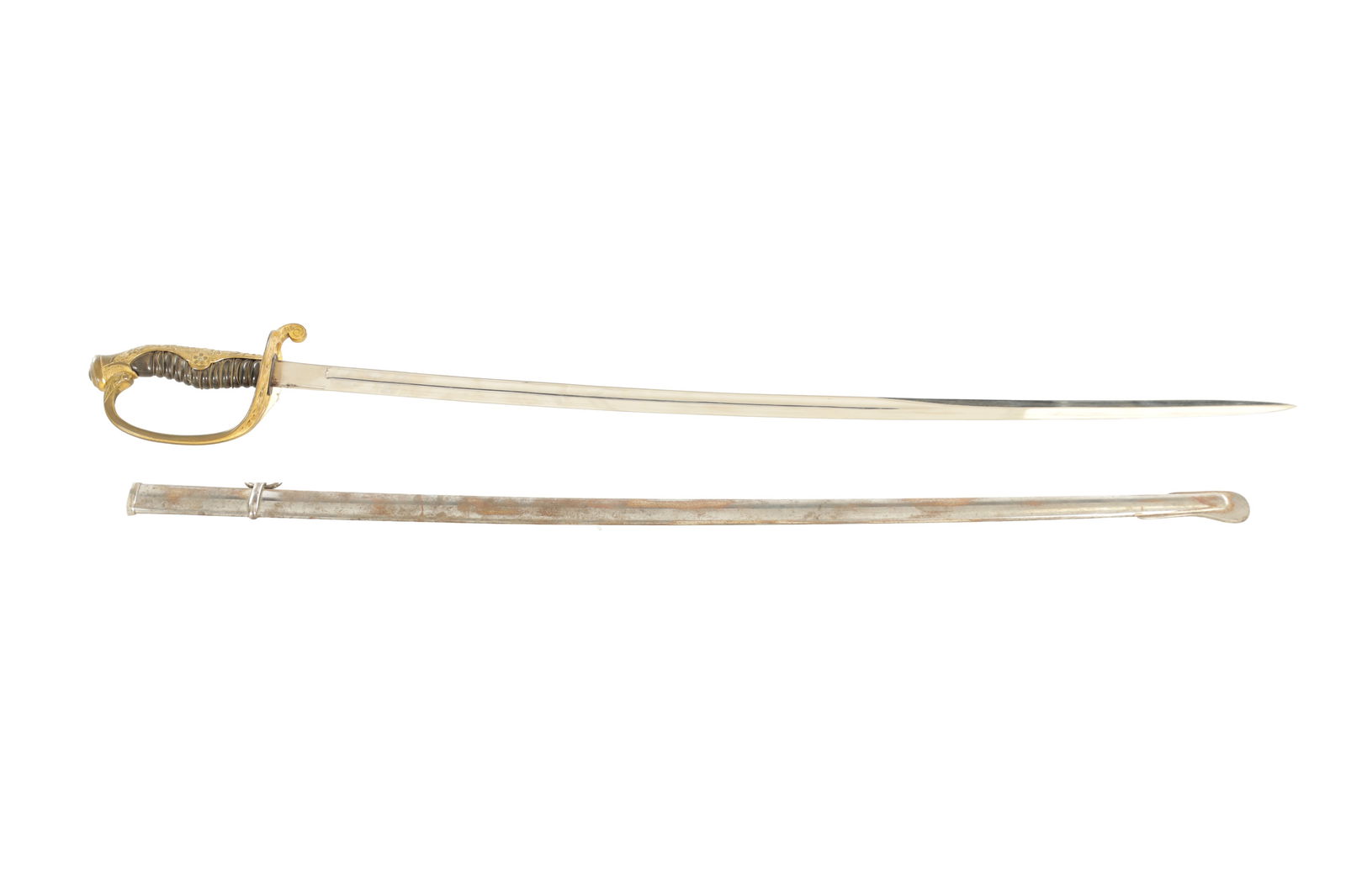 A JAPANESE WWII OFFICER'S KYU-GUNTO SWORD: A JAPANESE WWII OFFICER'S KYU-GUNTO SWORD having a slightly curved, fullered steel blade and wire-bound grip with gilt brass hand guard, in original steel scabbard. (Length 85cm)