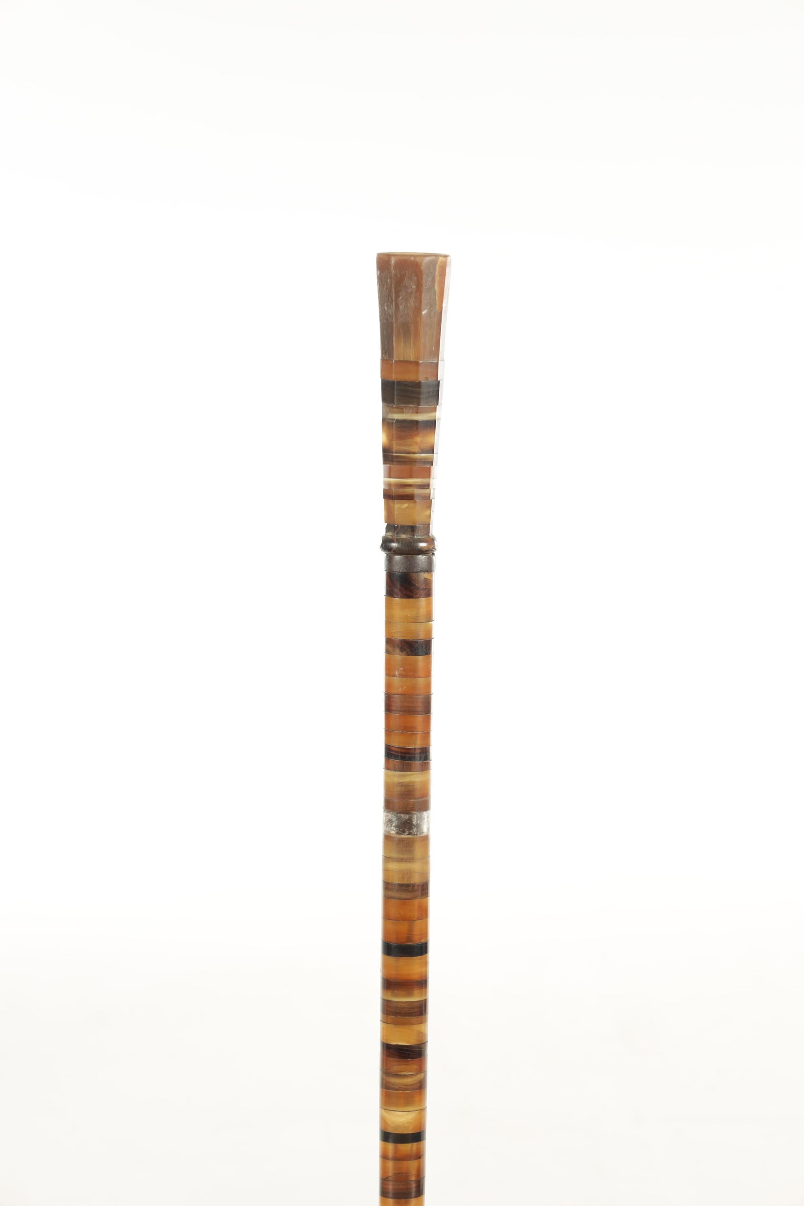 AN UNUSUAL 19TH CENTURY SEGMENTED HORN DAGGER STICK (1 of 4)