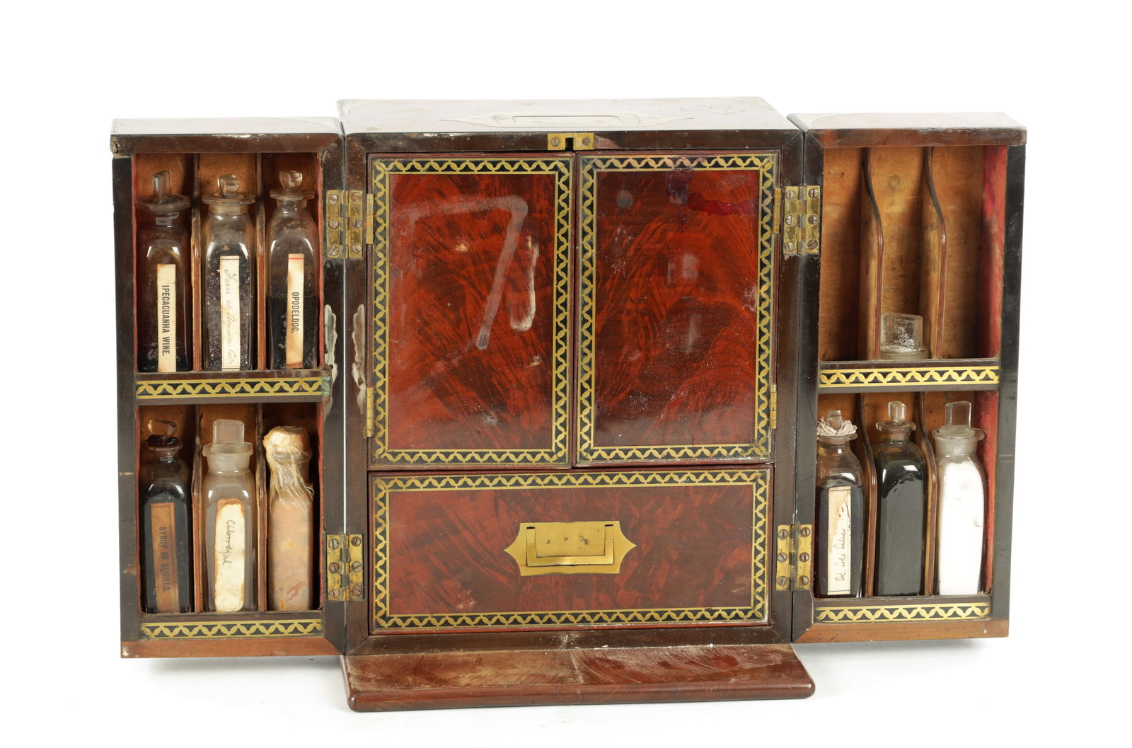 A GOOD QUALITY GEORGE III BRASS-BOUND MAHOGANY APOTHECARY BOX (1 of 14)