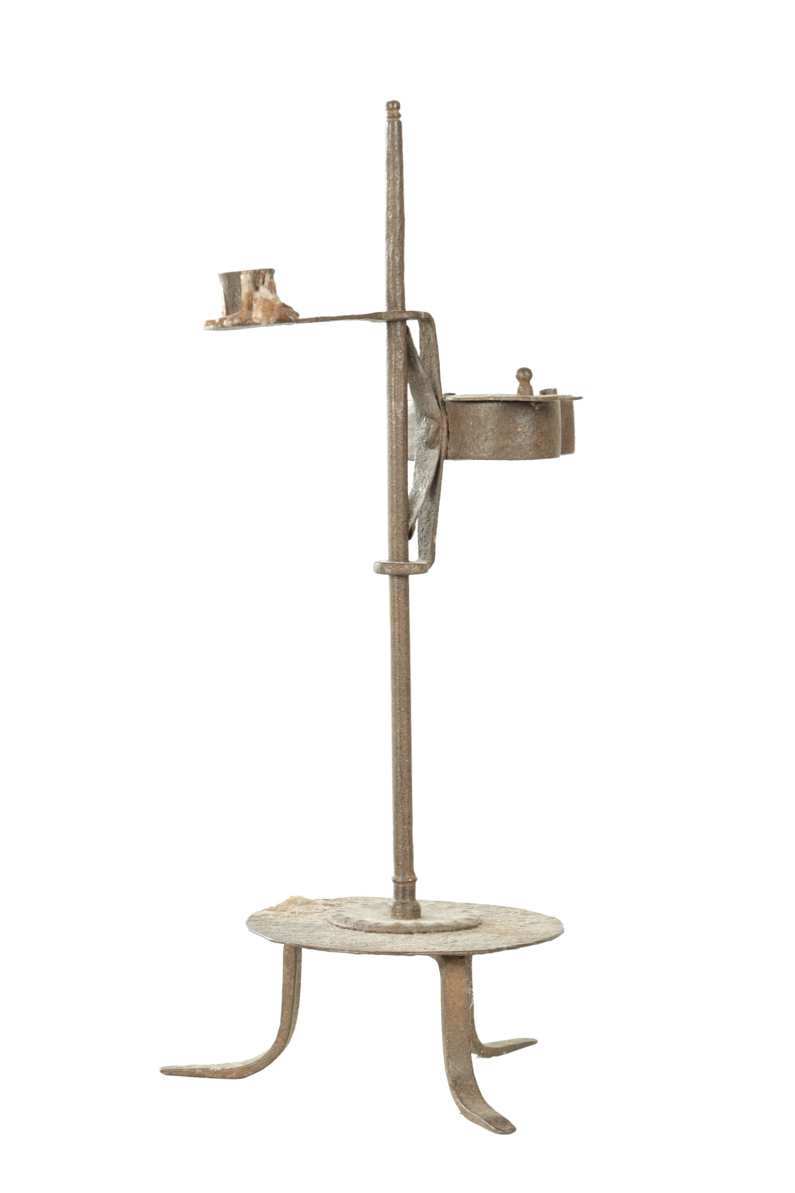 AN EARLY 18TH CENTURY IRON ADJUSTABLE BETTY LAMP AND CANDLE HOLDER (1 of 7)
