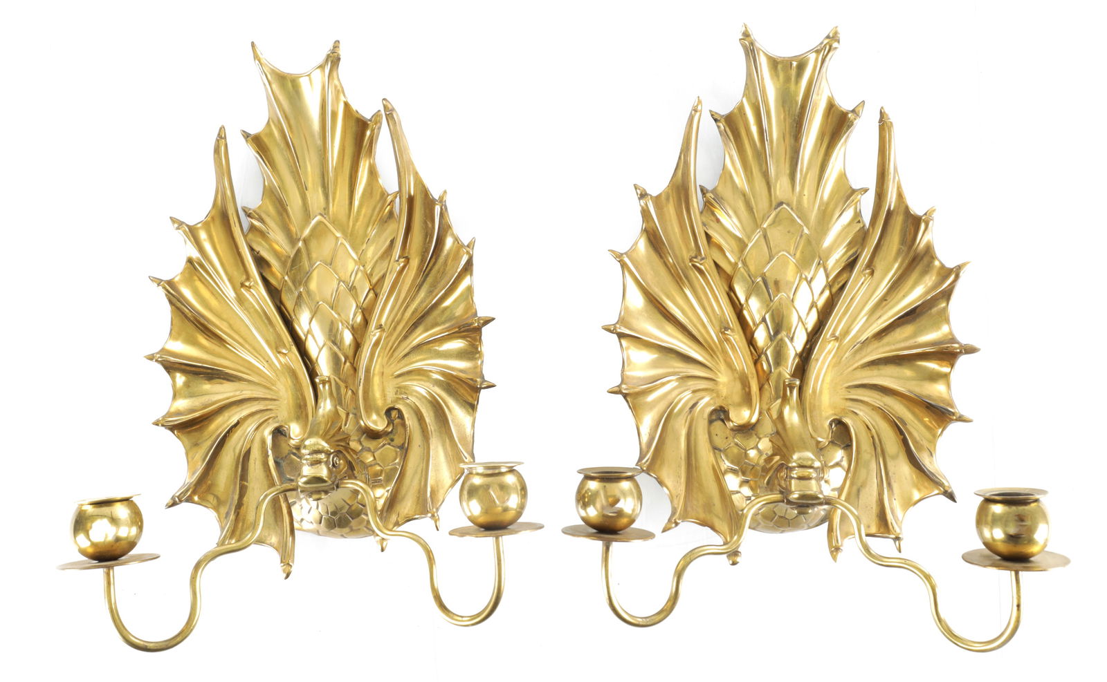 A STYLISH PAIR OF LATE 19TH CENTURY BRASS WALL SCONCES, POSSIBLY LIBERTY (1 of 8)