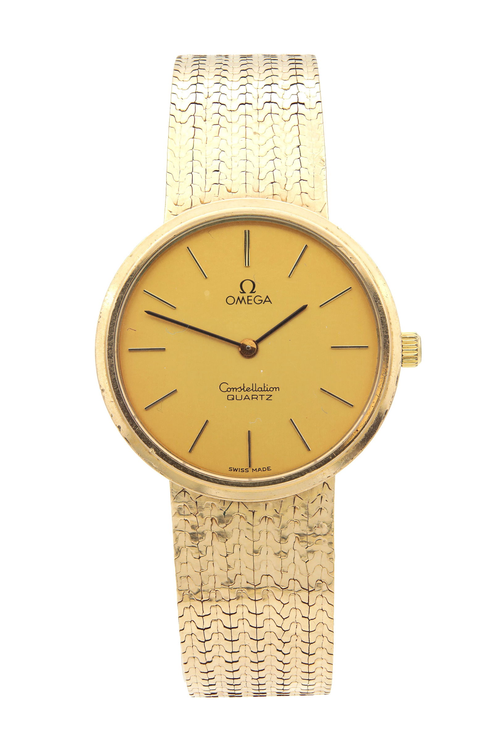 A 9CT GOLD OMEGA CONSTELLATION GENTLEMAN'S QUARTZ WRISTWATCH ON A MILANESE STYLE BRACELET WITH: A 9CT GOLD OMEGA CONSTELLATION GENTLEMEN'S QUARTZ WRISTWATCH ON A MILANESE STYLE BRACELET WITH LADDER CLASP with baton hour markers and plain hands. 62.75g total weight - in original fitted red leathe