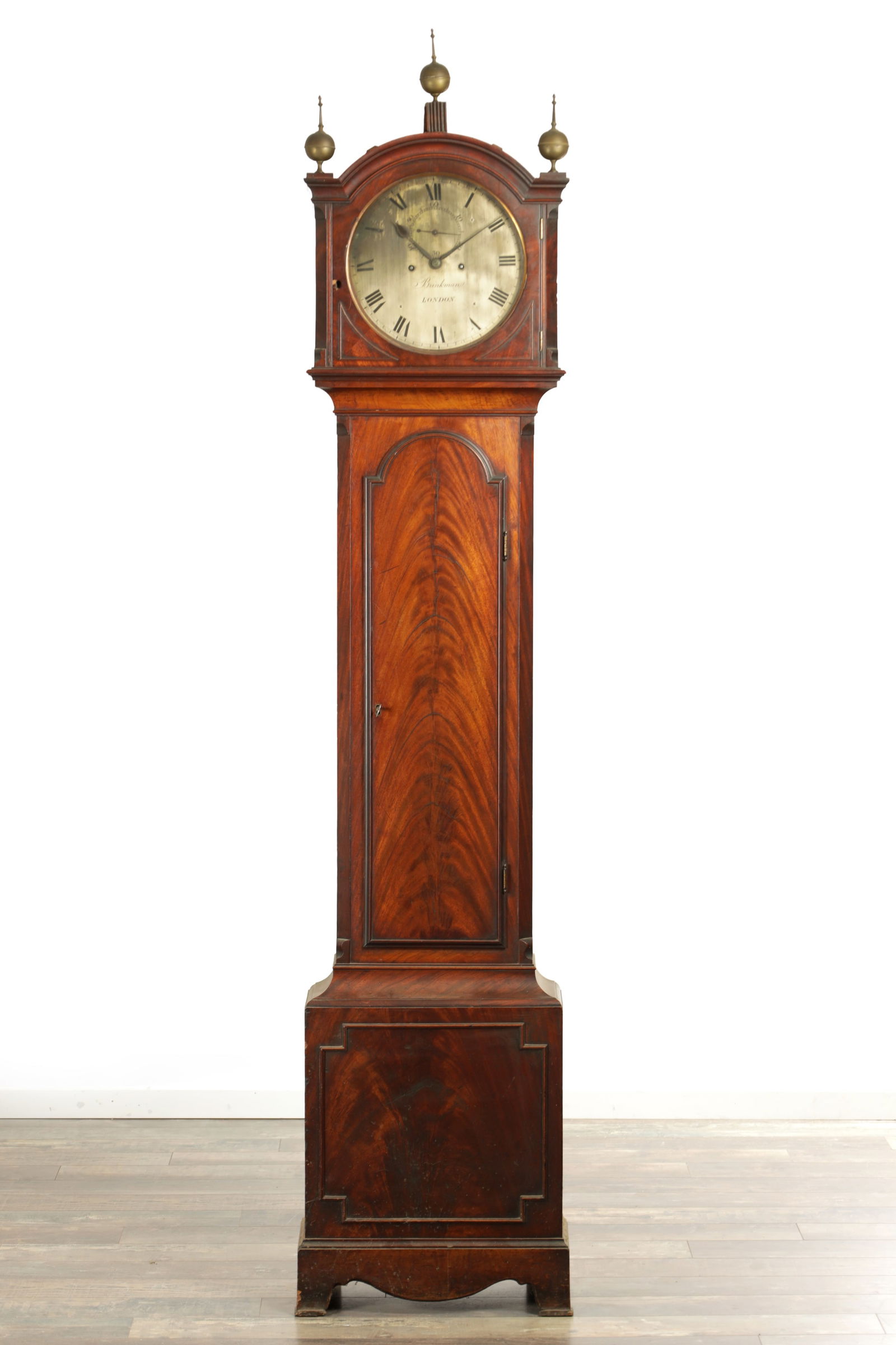 BRINKMAN, LONDON. A REGENCY FIGURED MAHOGANY DOMESTIC REGULATOR LONGCASE CLOCK (1 of 18)