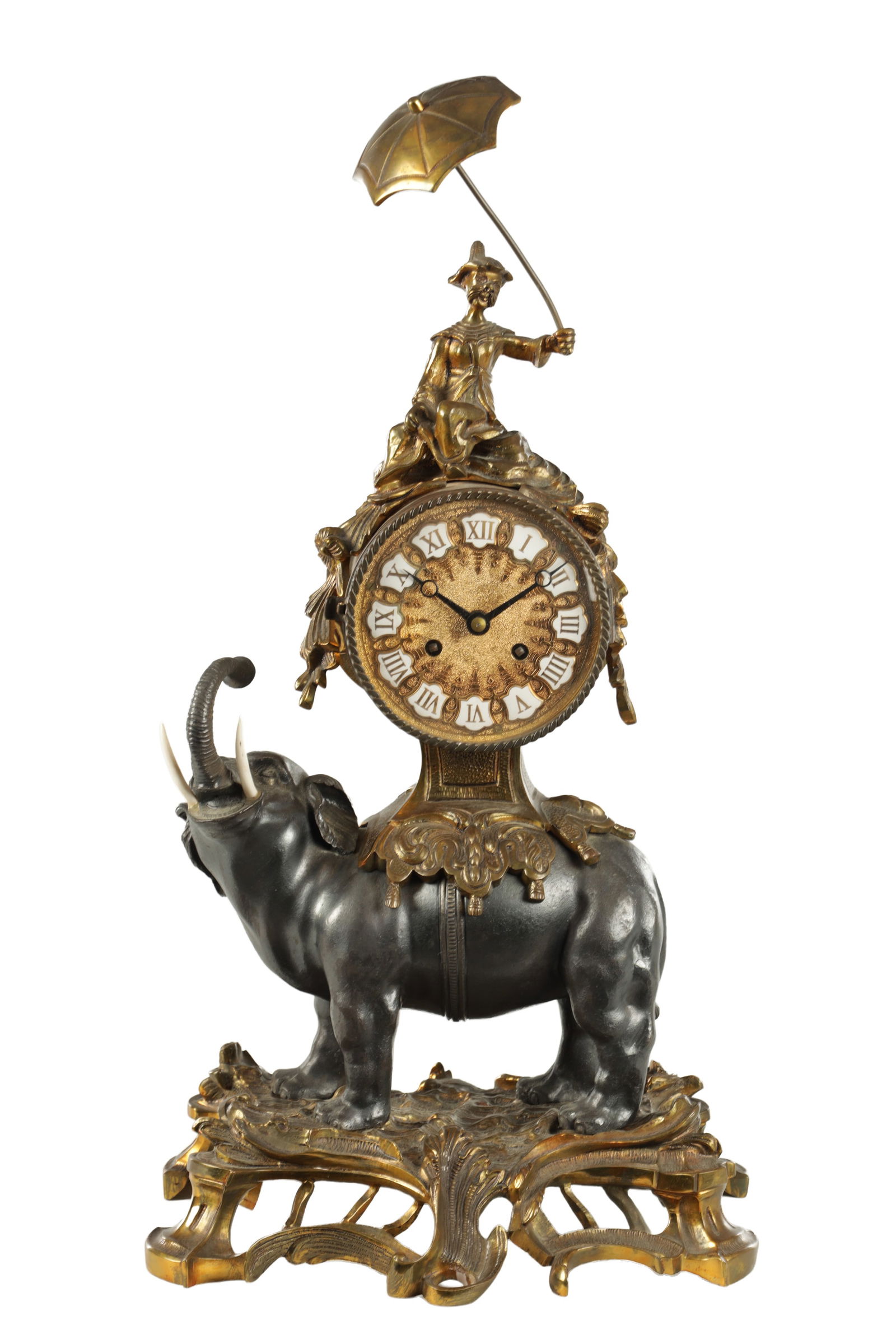 A 20TH CENTURY AND LATER FRENCH ORMOLU AND BRONZED METAL MANTEL CLOCK (1 of 11)