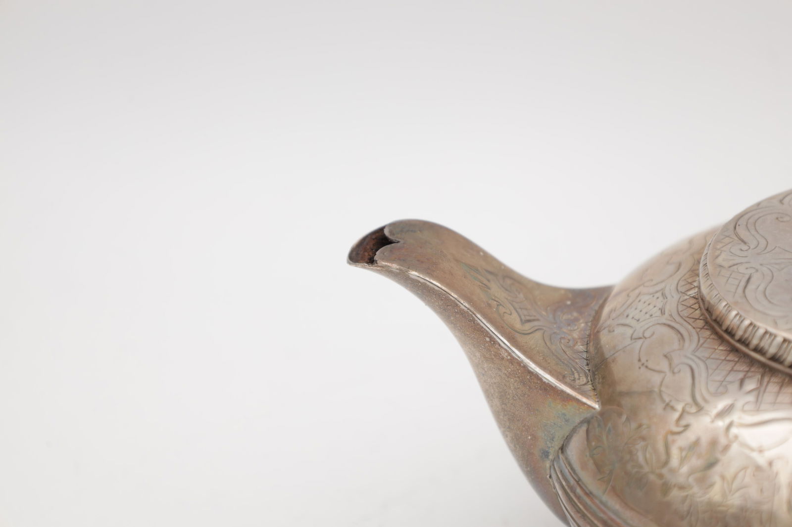 A REGENCY SILVER COFFEE POT - 2