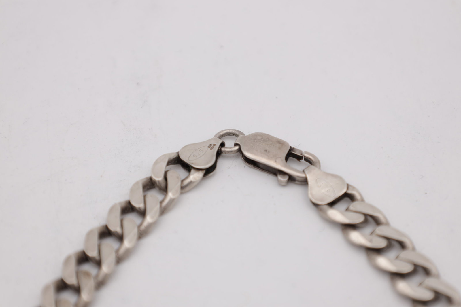 TWO SILVER NECKLACES - 3