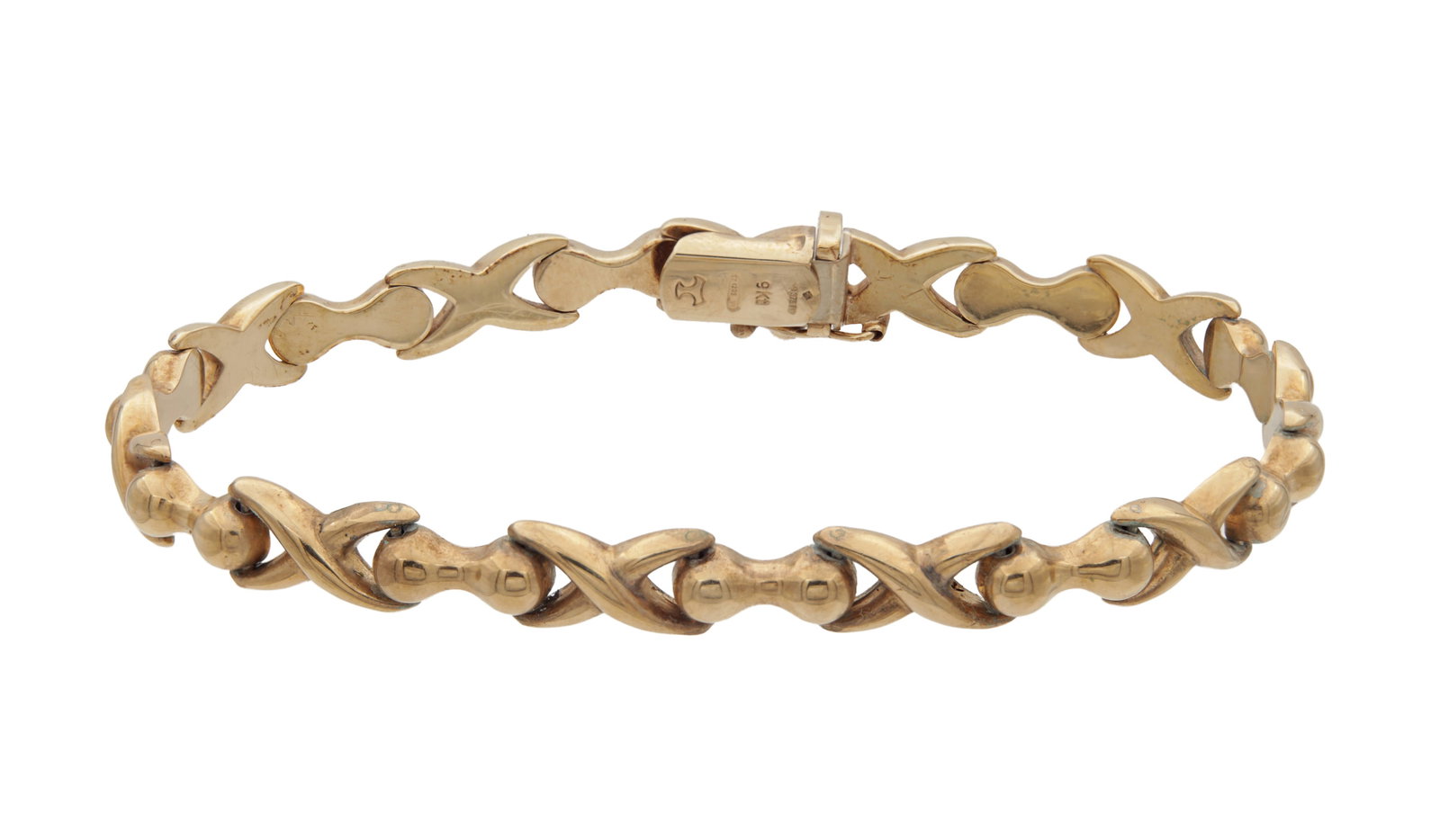 A 9CT GOLD LINK BRACELET: A 9CT GOLD LINK BRACELET with alternating shaped links, hallmarked 9ct on the clasp; total weight app. 9.2g. (Length 18cm)