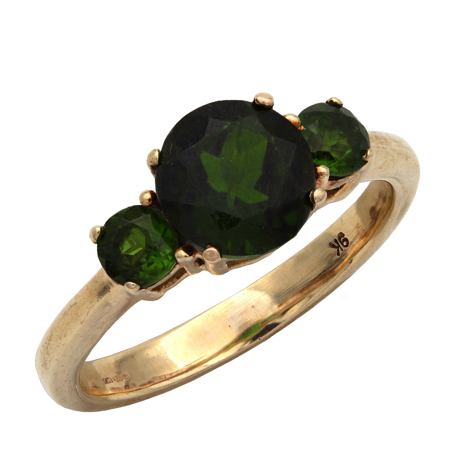 A 9CT YELLOW GOLD RUSSIAN EMERALD THREE-STONE RING: A 9CT YELLOW GOLD RUSSIAN EMERALD THREE-STONE RING set with a central round cut emerald of approx. 1.0ct flanked by two smaller round emeralds, total app. weight 2.6g, size I. (Ring size I.)