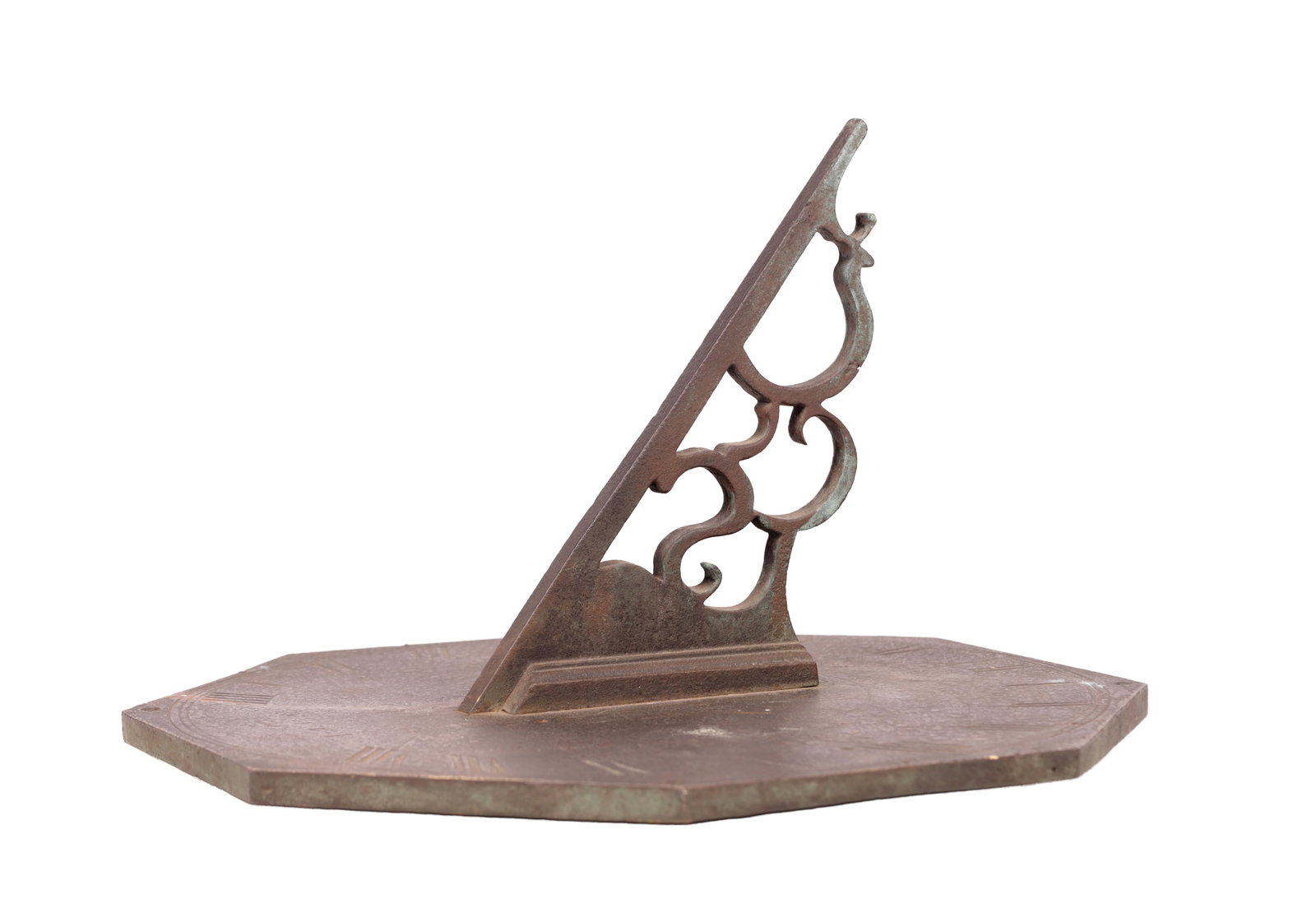 A 19TH CENTURY BRONZE SUNDIAL (1 of 6)