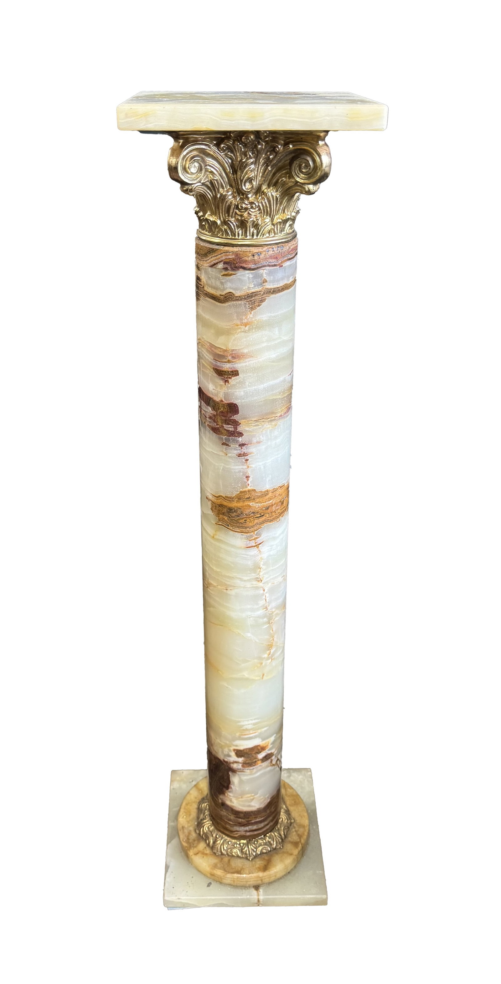 A 20TH CENTURY ONYX COLUMN WITH GILT METAL CORINTHIAN CAPITAL: A 20TH CENTURY ONYX COLUMN WITH GILT METAL CORINTHIAN CAPITAL of pedestal form with a square onyx top above a gilt metal Corinthian capital, the cylindrical variegated onyx shaft to a circular onyx so