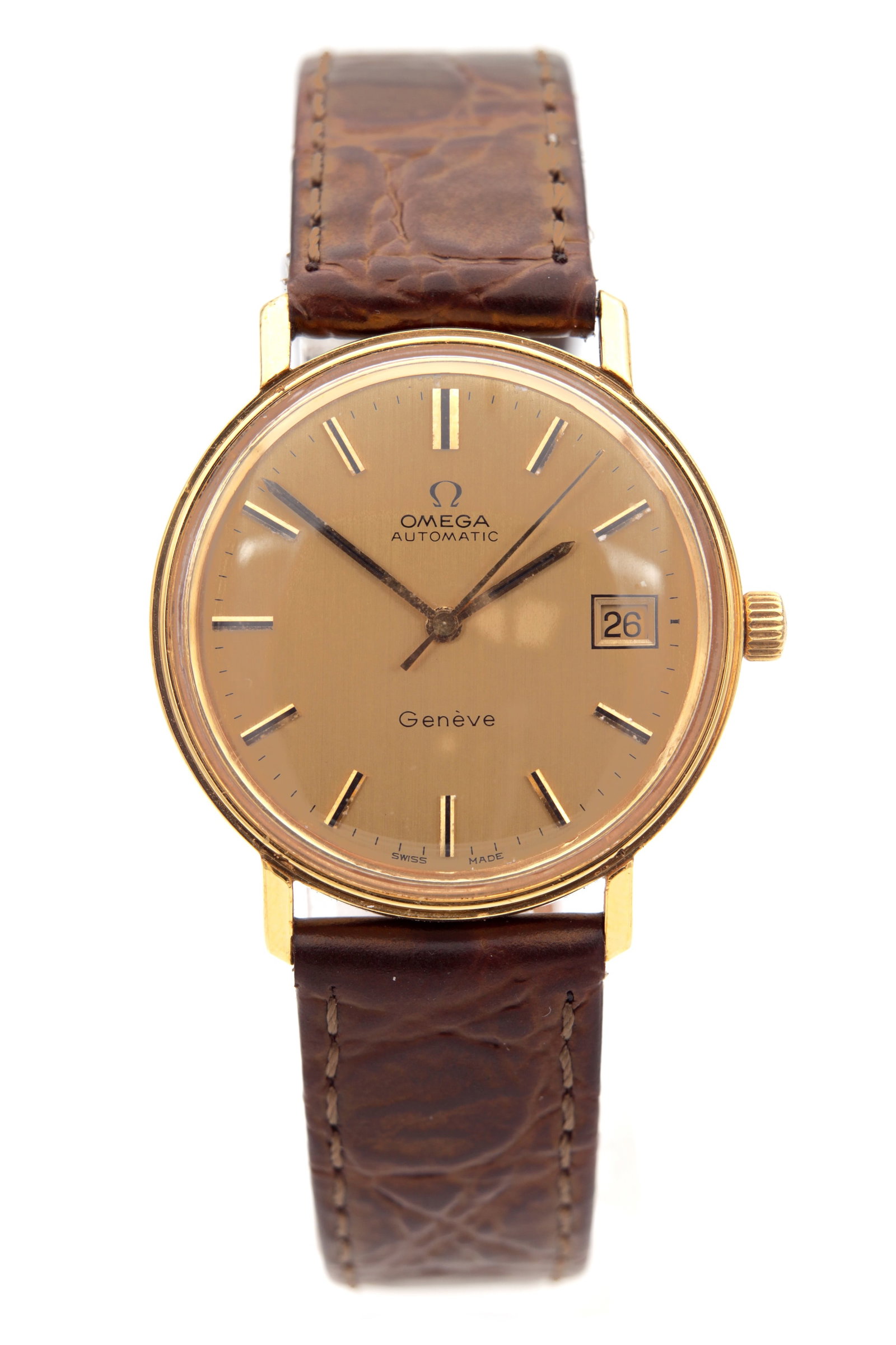 A VINTAGE OMEGA GENEVE GOLD PLATED AUTOMATIC GENTLEMAN'S WRIST WATCH: A VINTAGE OMEGA GENEVE GOLD PLATED AUTOMATIC GENTLEMAN'S WRIST WATCH with champagne dial, applied baton hour markers, centre seconds and framed date at 3, signed Omega Automatic and Geneve Swiss Made,