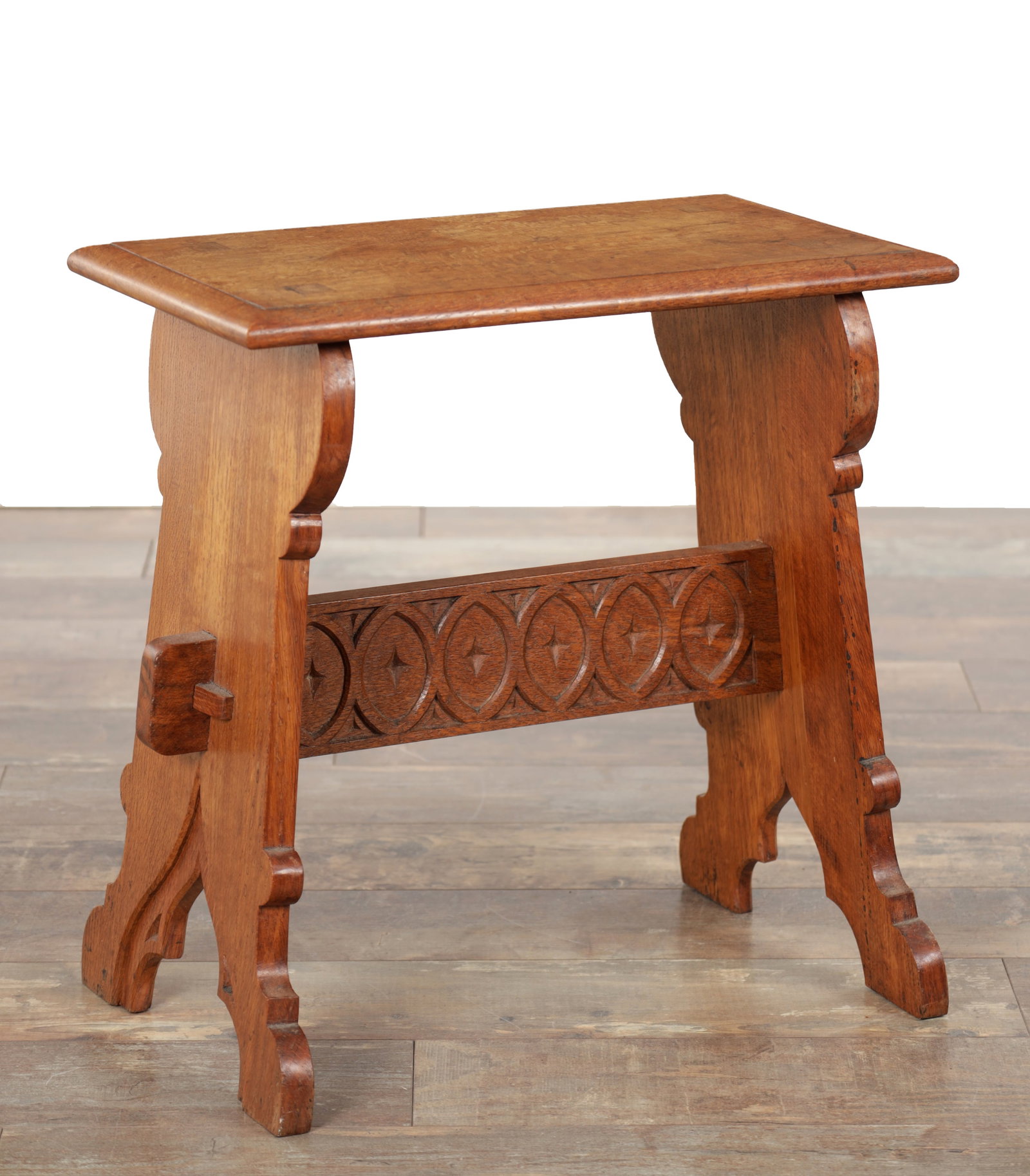 AN ARTS AND CRAFTS 'FOXMAN' OAK STOOL (1 of 5)