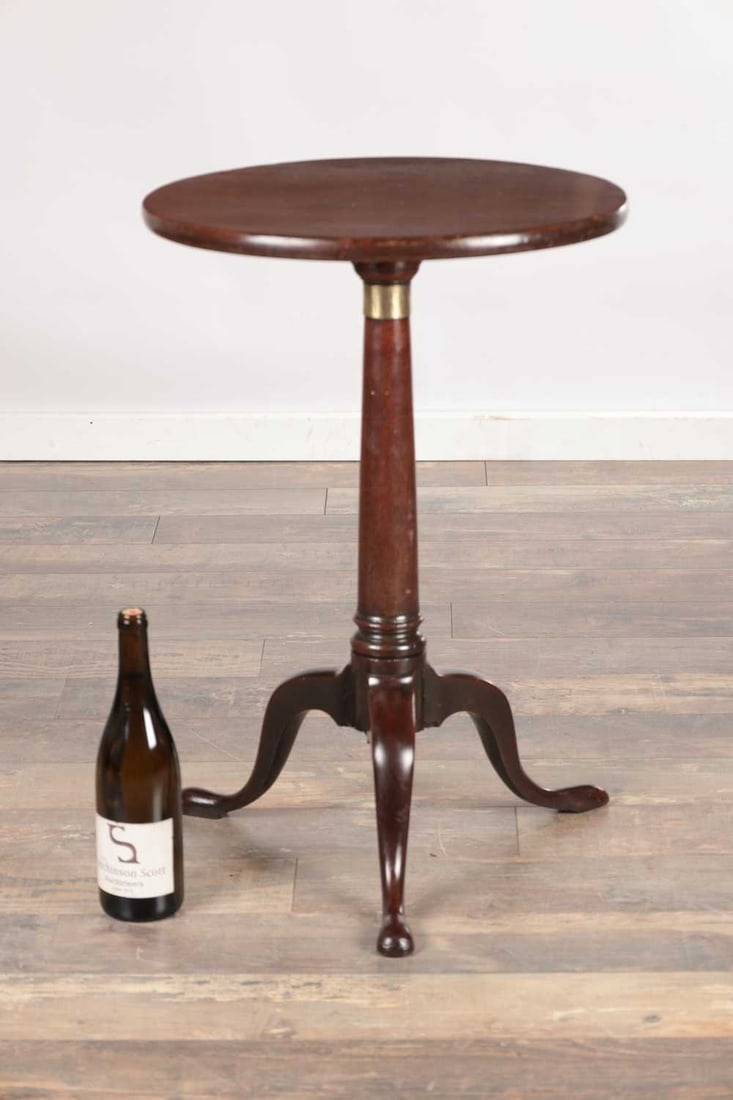 AN 18TH CENTURY MAHOGANY WINE TABLE - 3