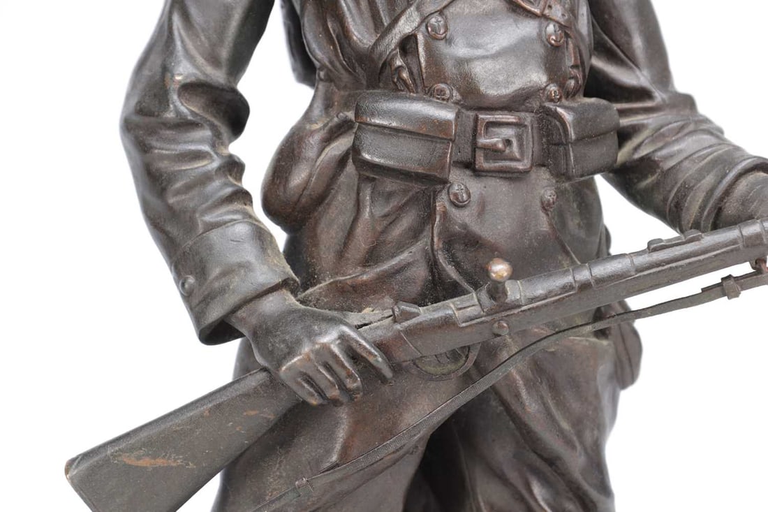 EMILE GUILLEMIN (FRENCH, 1841-1907) A PATINATED BRONZE FIGURE OF A SOLDIER - 4