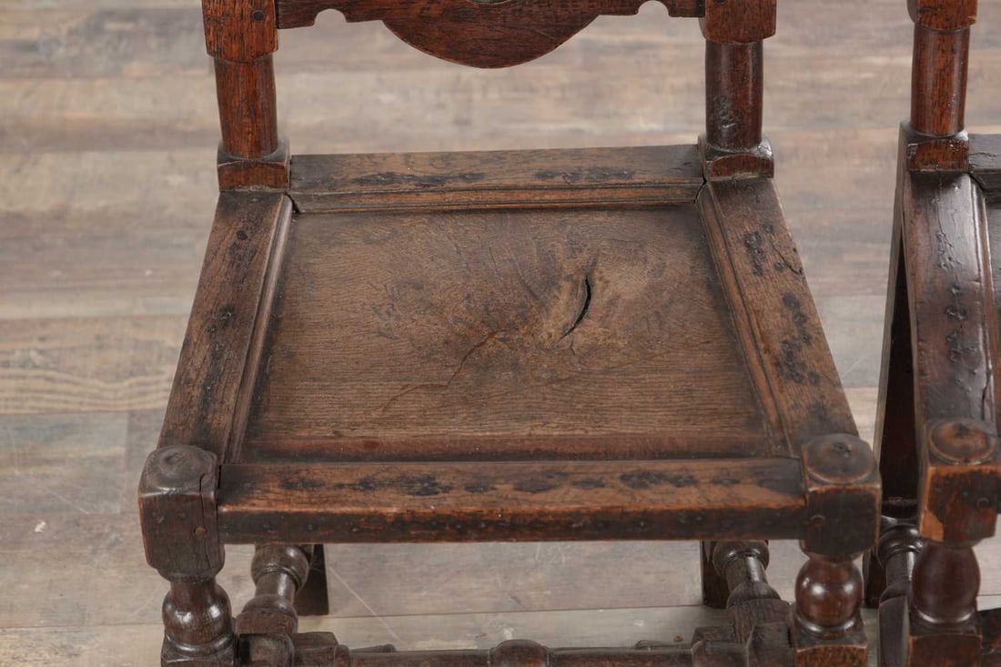 A PAIR OF 17TH CENTURY ENGLISH OAK HALL CHAIRS - 3