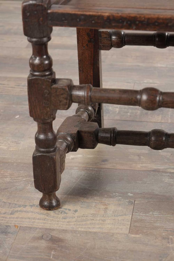 A PAIR OF 17TH CENTURY ENGLISH OAK HALL CHAIRS - 4
