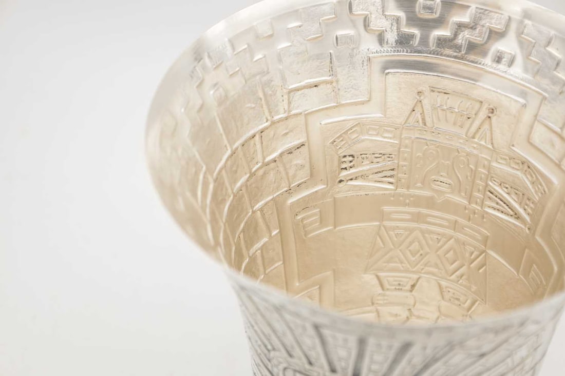 AN EARLY 20TH CENTURY PERUVIAN SILVER VASE BY CAMUSSO, LIMA - 3