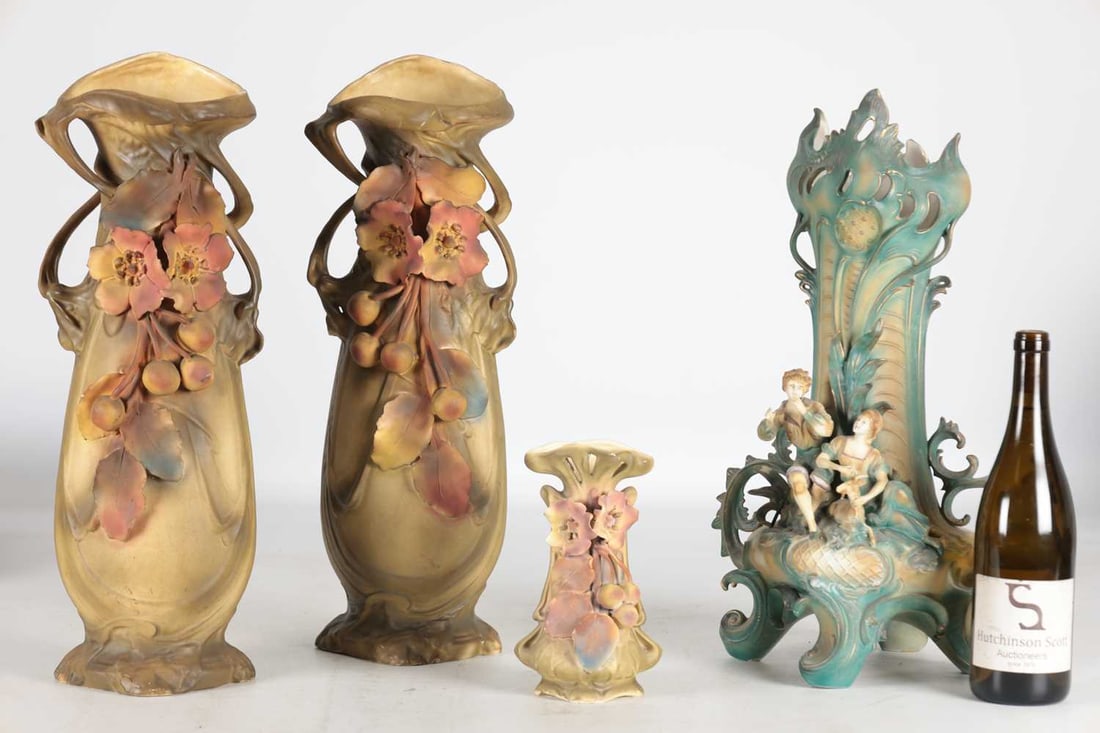 A COLLECTION OF EARLY 20TH CENTURY ART NOUVEAU ROYAL DUX PORCELAIN VASES WITH A ROYAL DUX STYLE FIGU - 2
